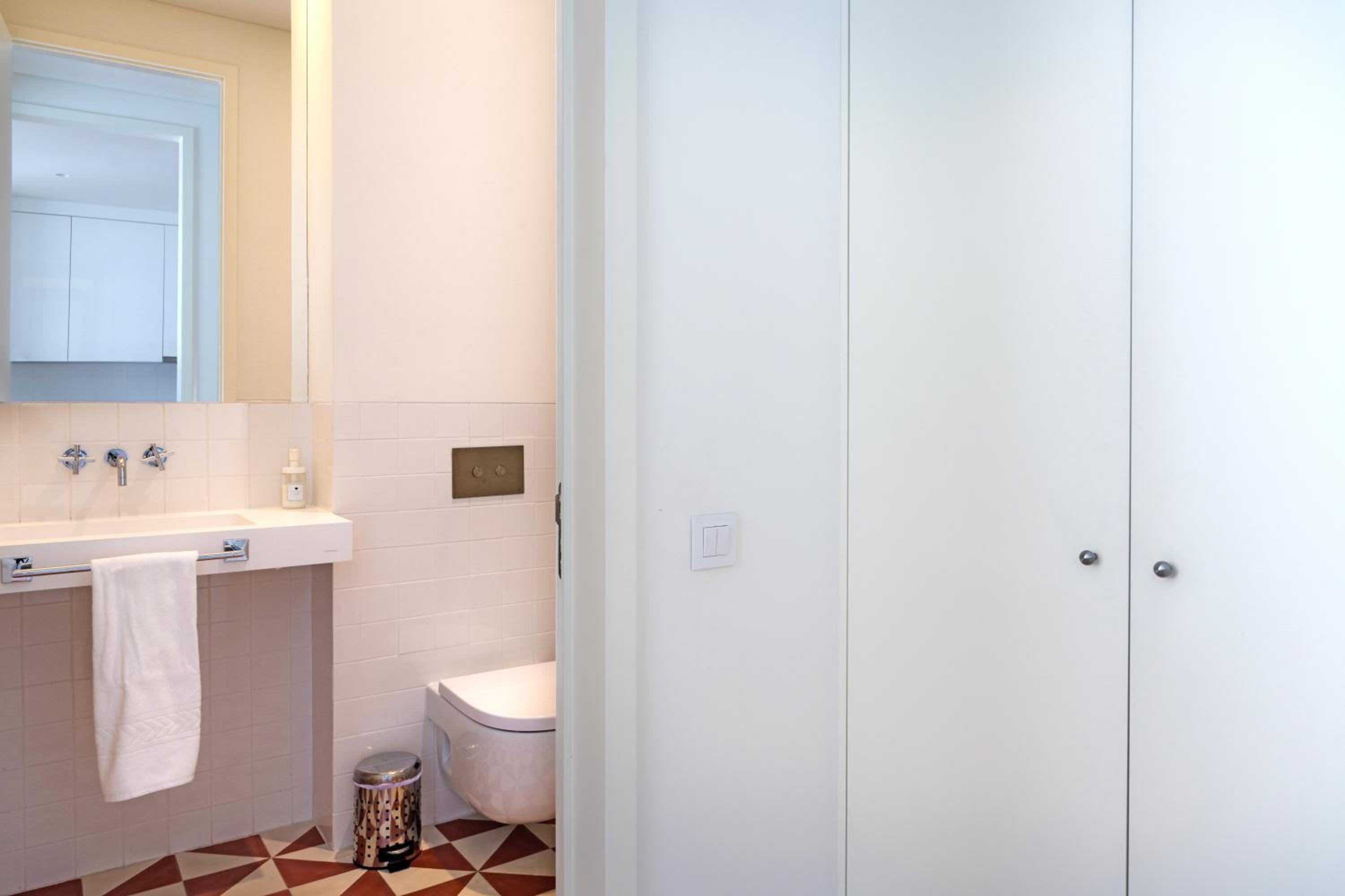 Modern Apartment in the Historical Center view 3