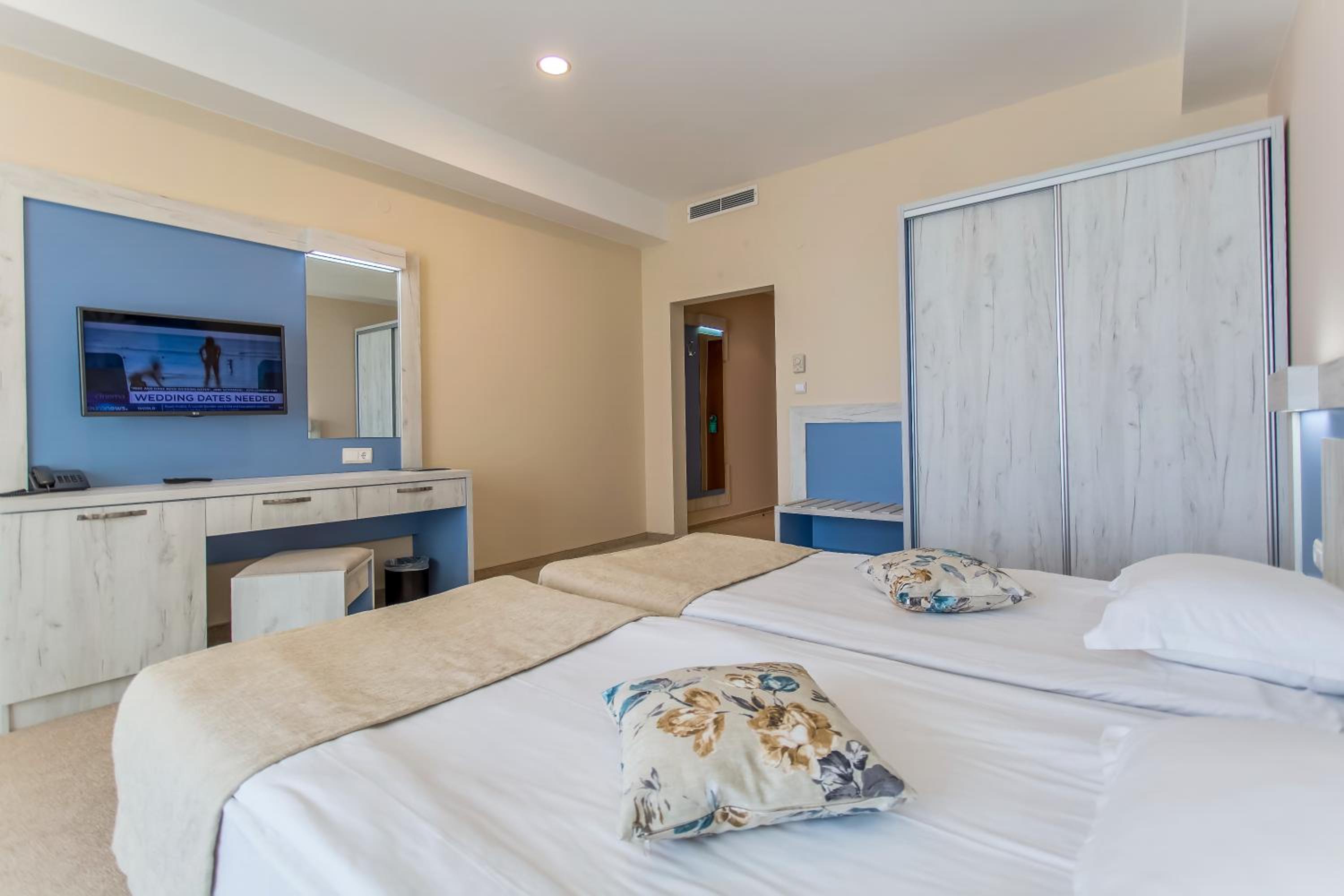 DIT Evrika Beach Club Hotel - All Inclusive