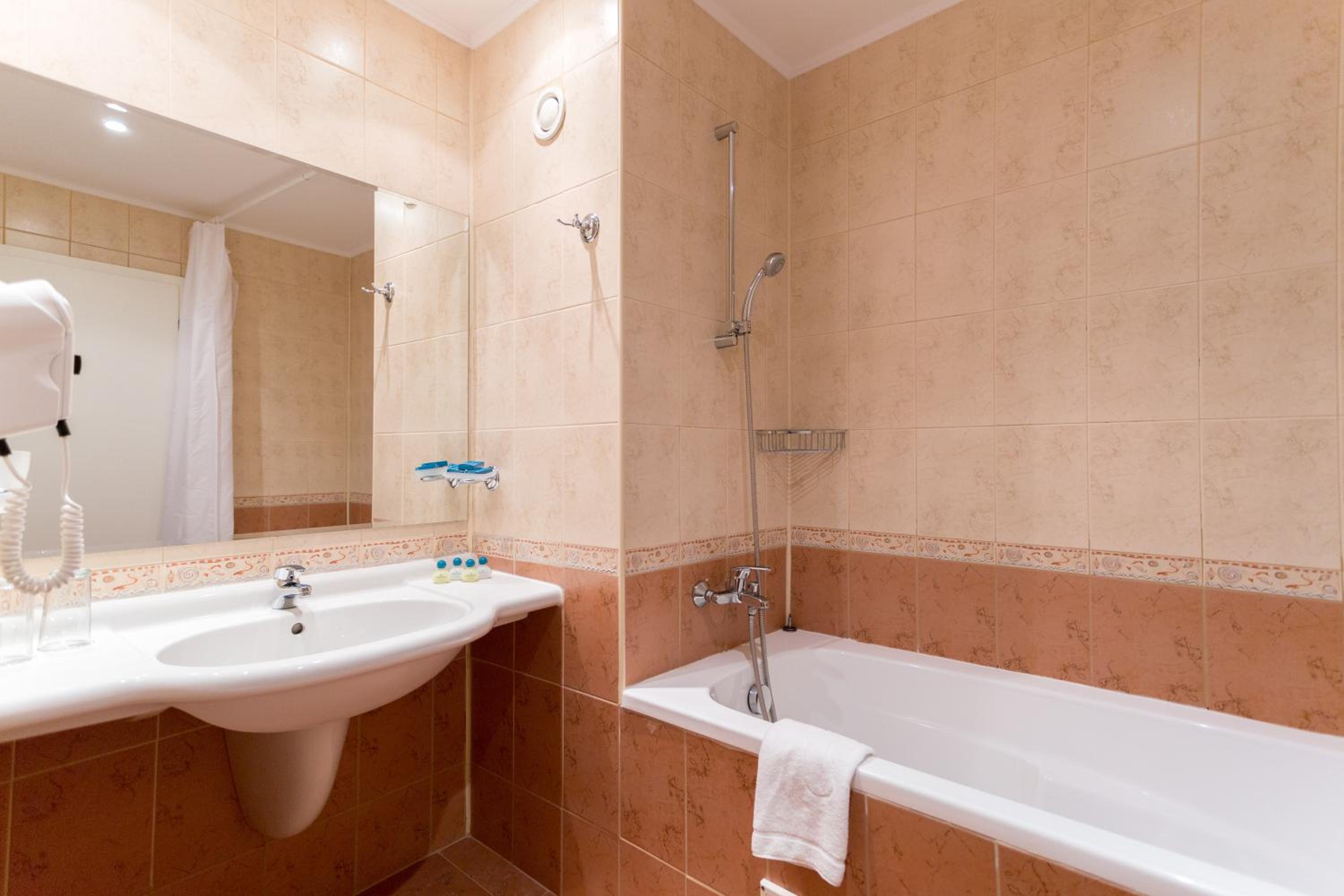 DIT Evrika Beach Club Hotel - All Inclusive