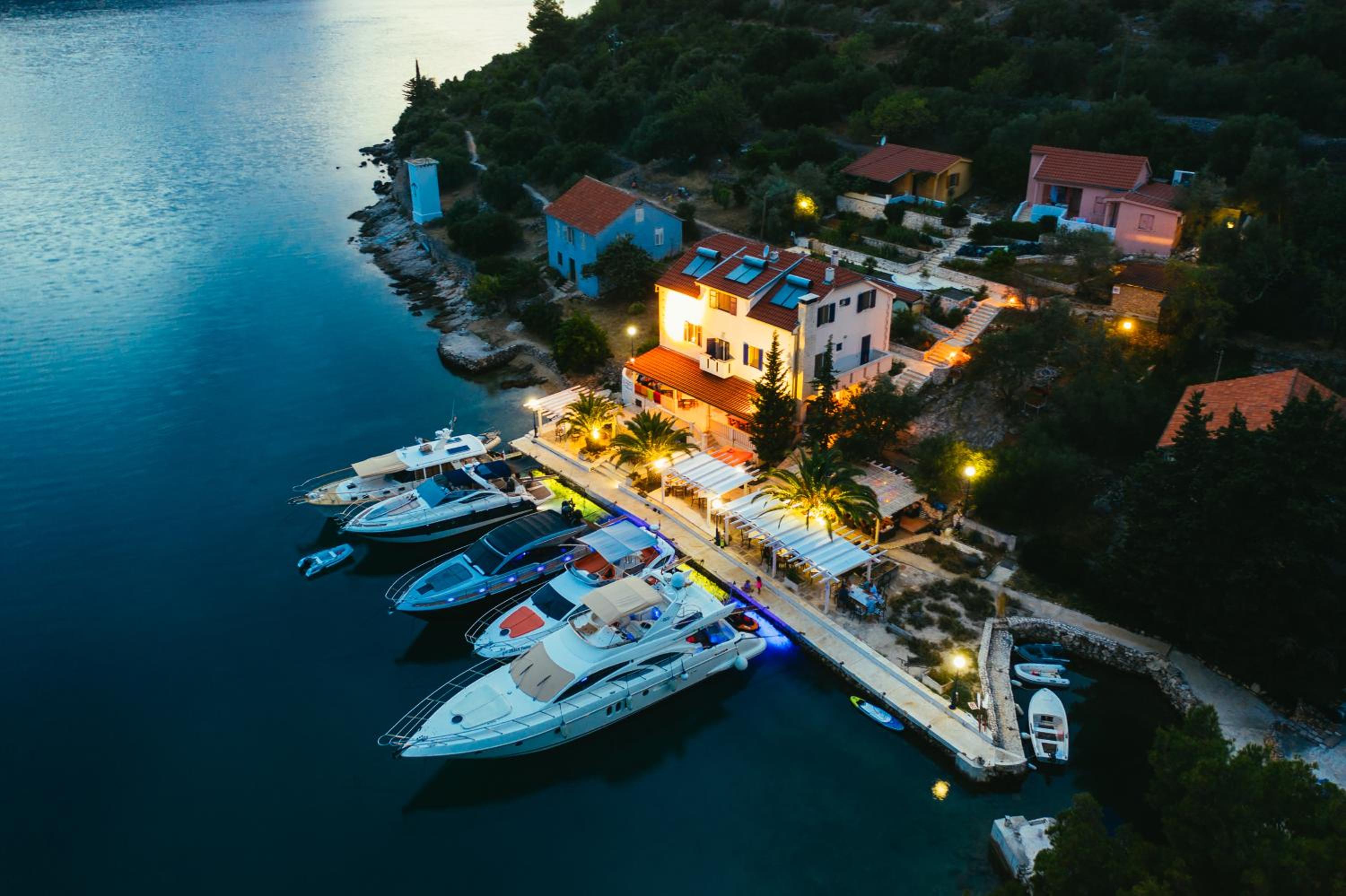 Villa Rava Hotel & restaurant view 2