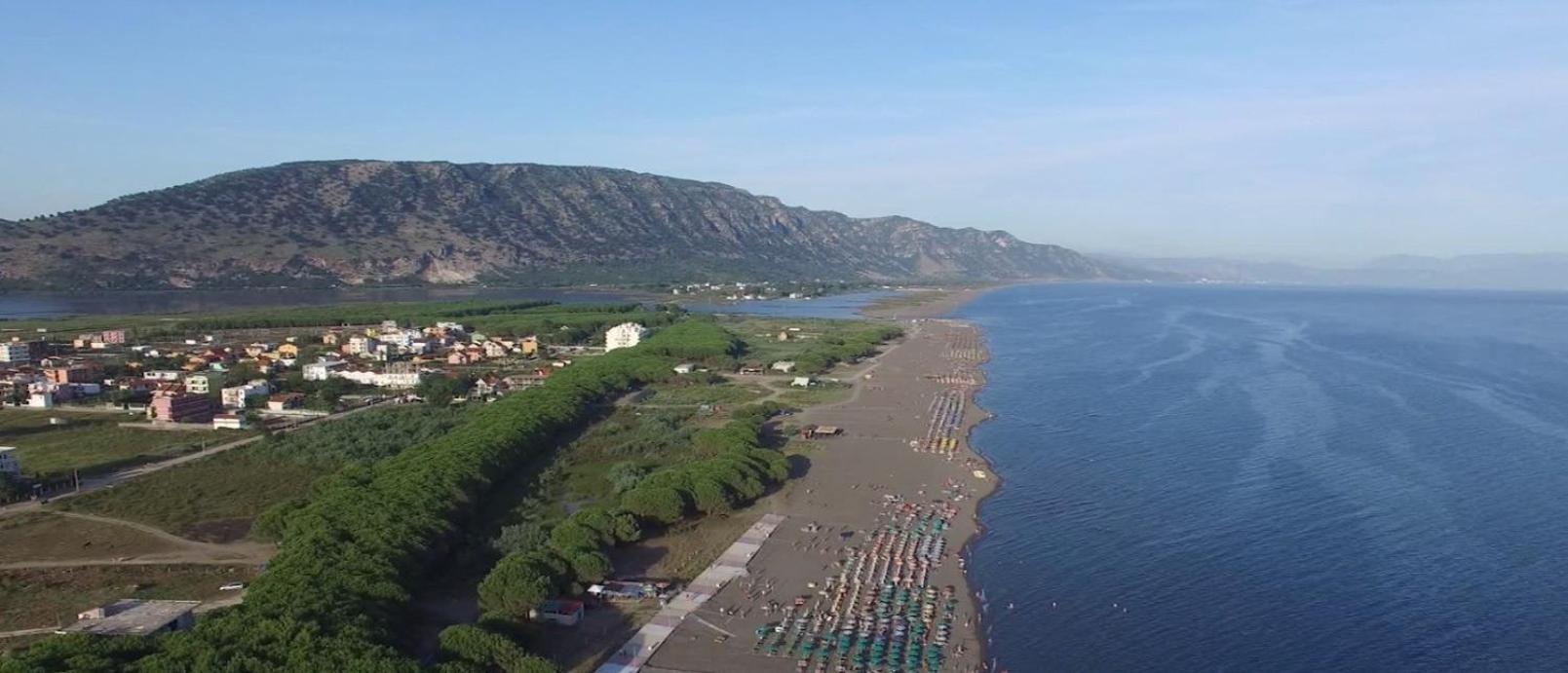 Beachfront, Tirana Guest House