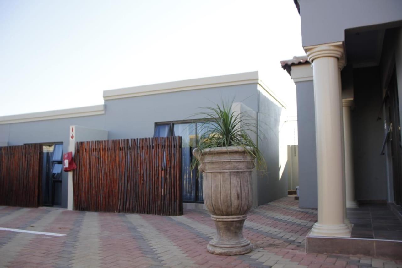 Thavhani Guest House view 5