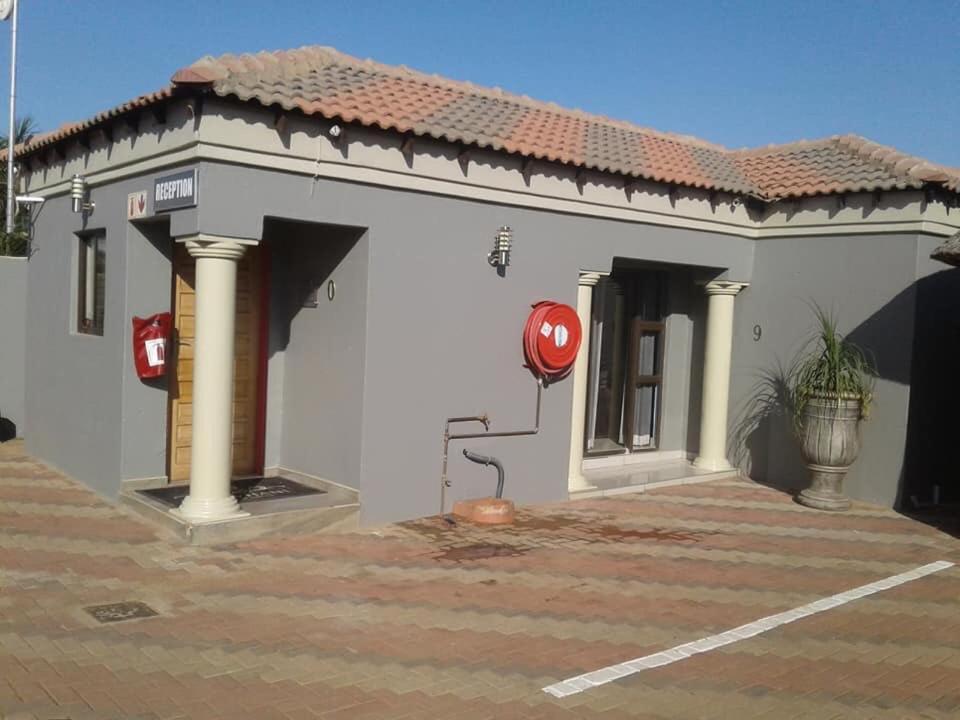 Thavhani Guest House view 3