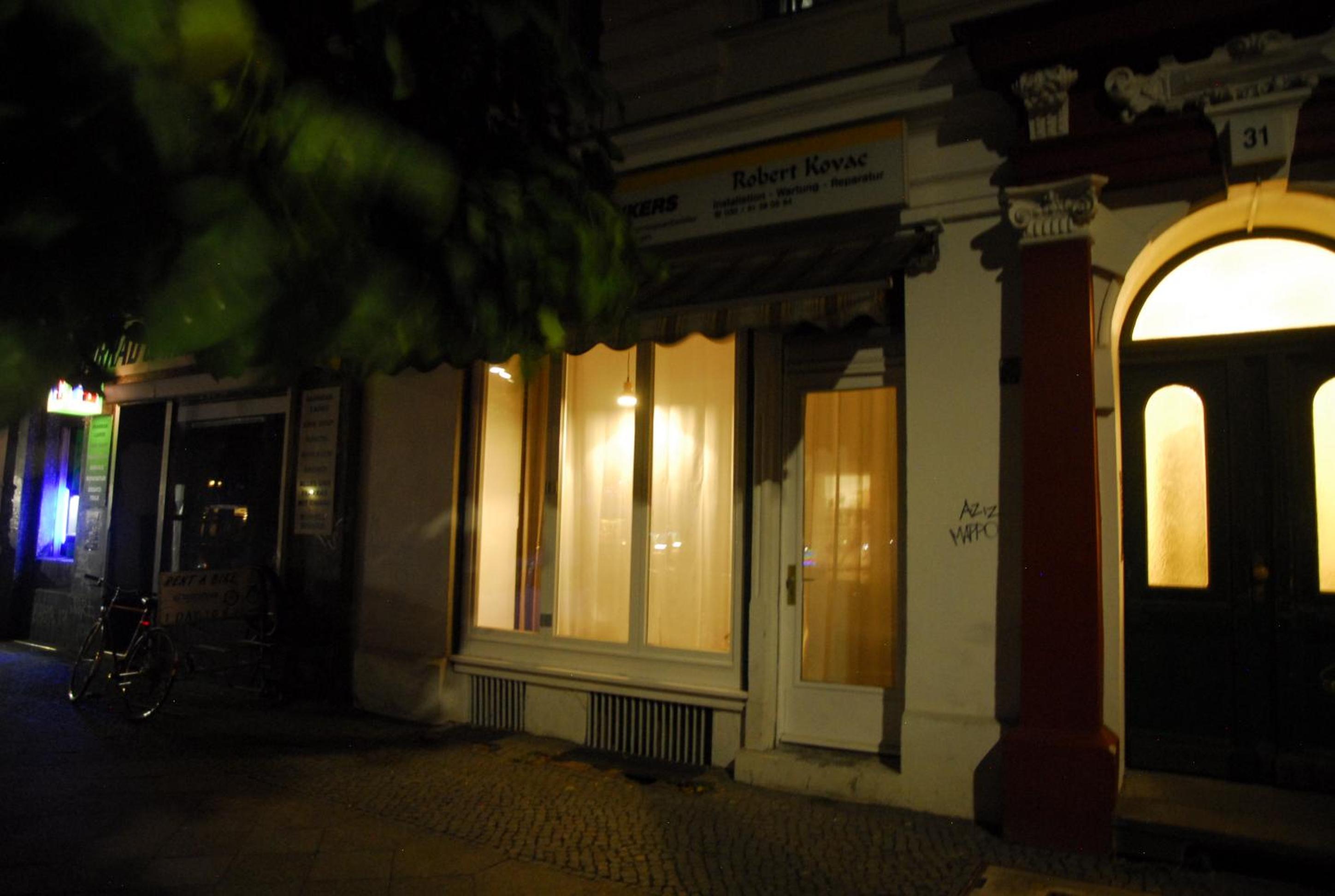 Ladenwohnung in Kreuzberg mit Parkplatz in einer Tiefgarage