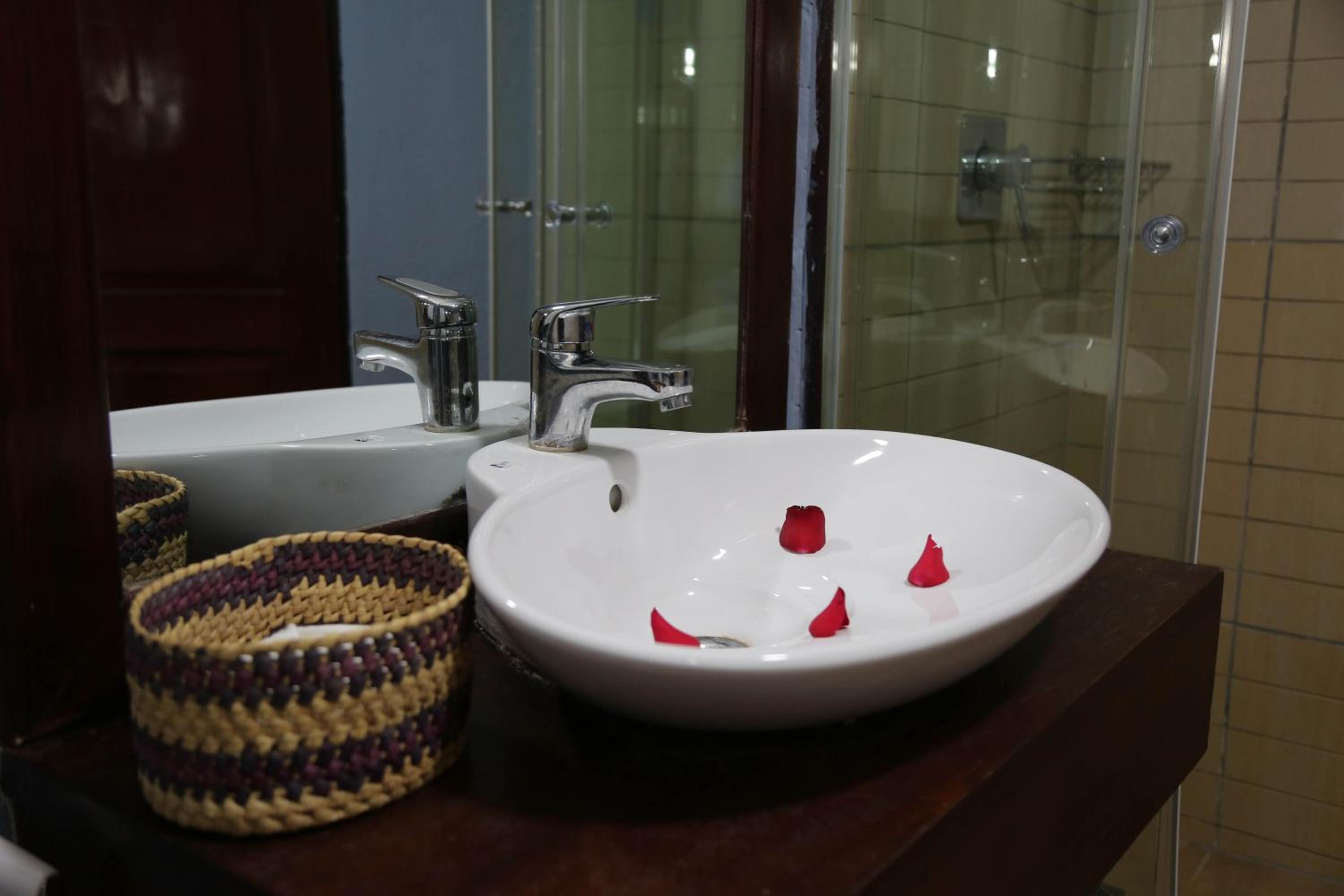 Malkia Trees Lodge view 5