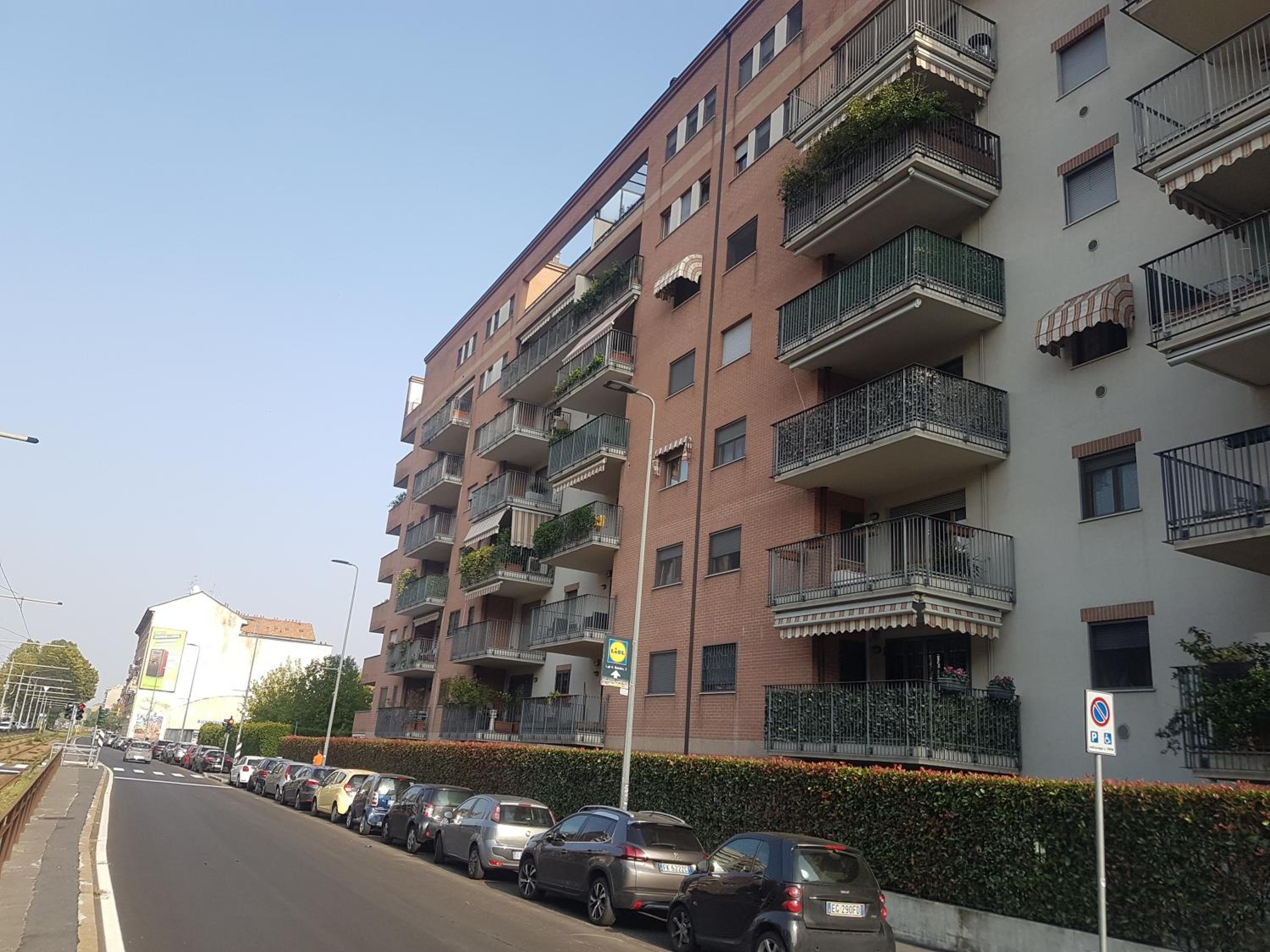 Gonin Apartment