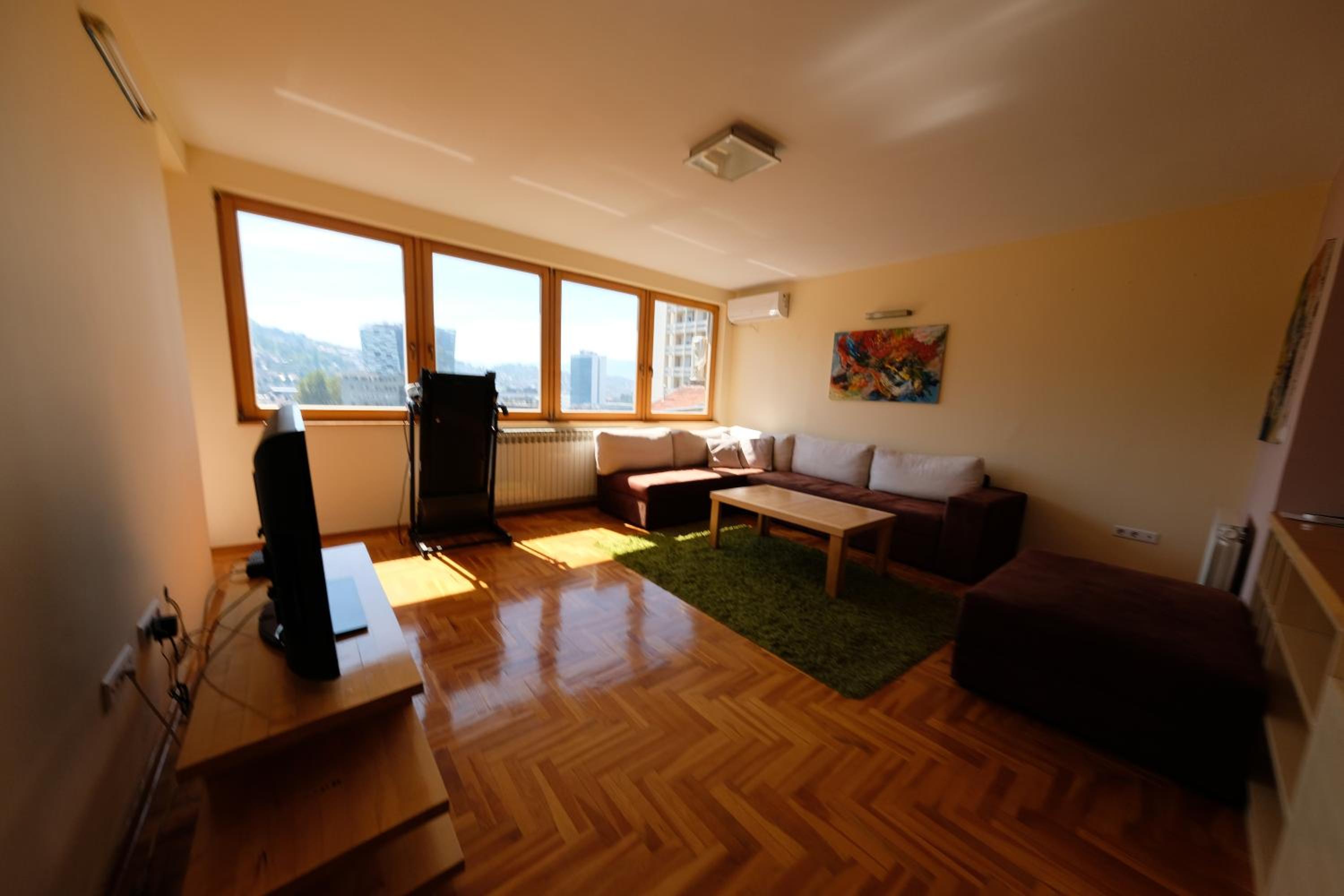 Awesome Panorama Penthouse - free Parking and balcony