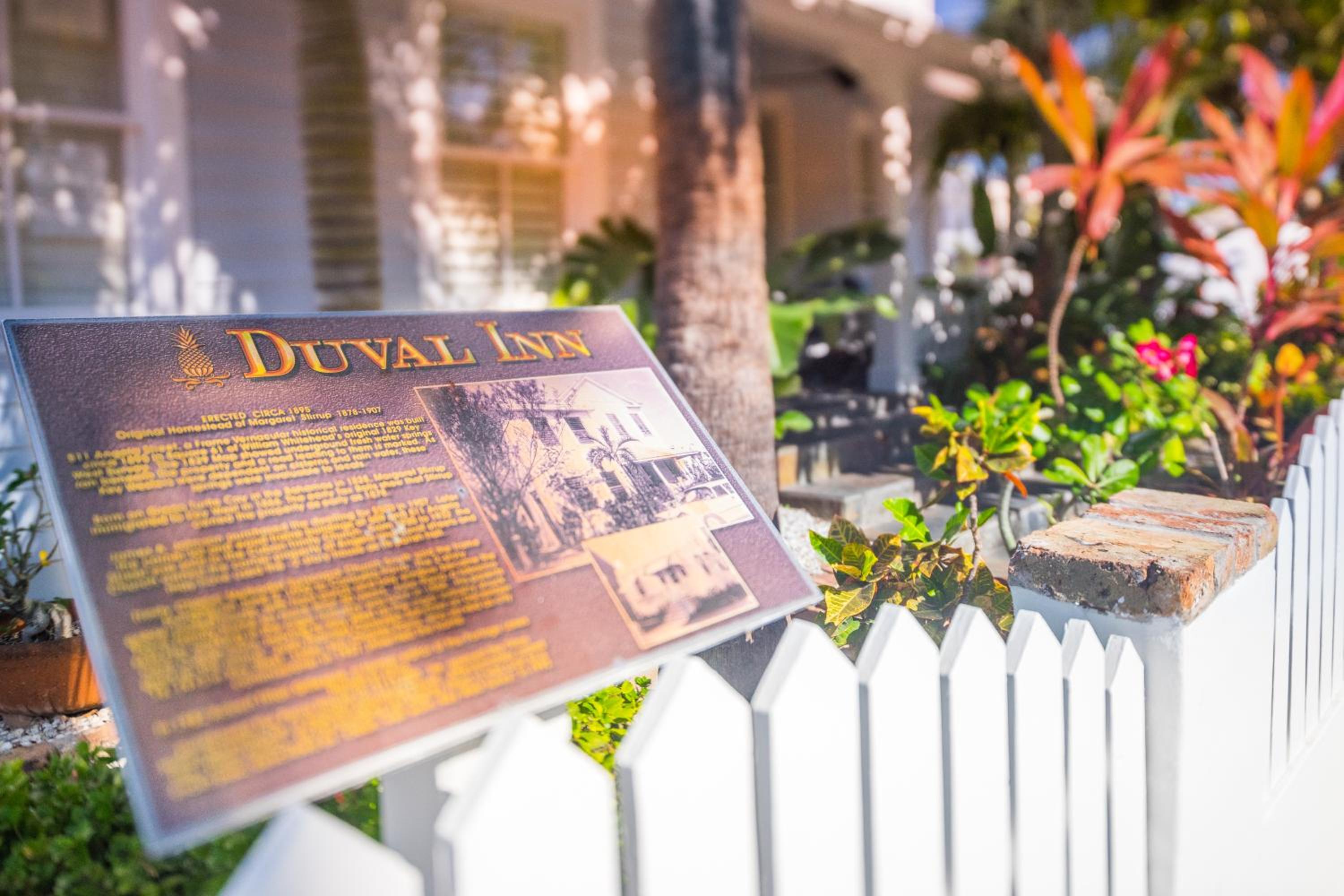 Duval Inn - Key West