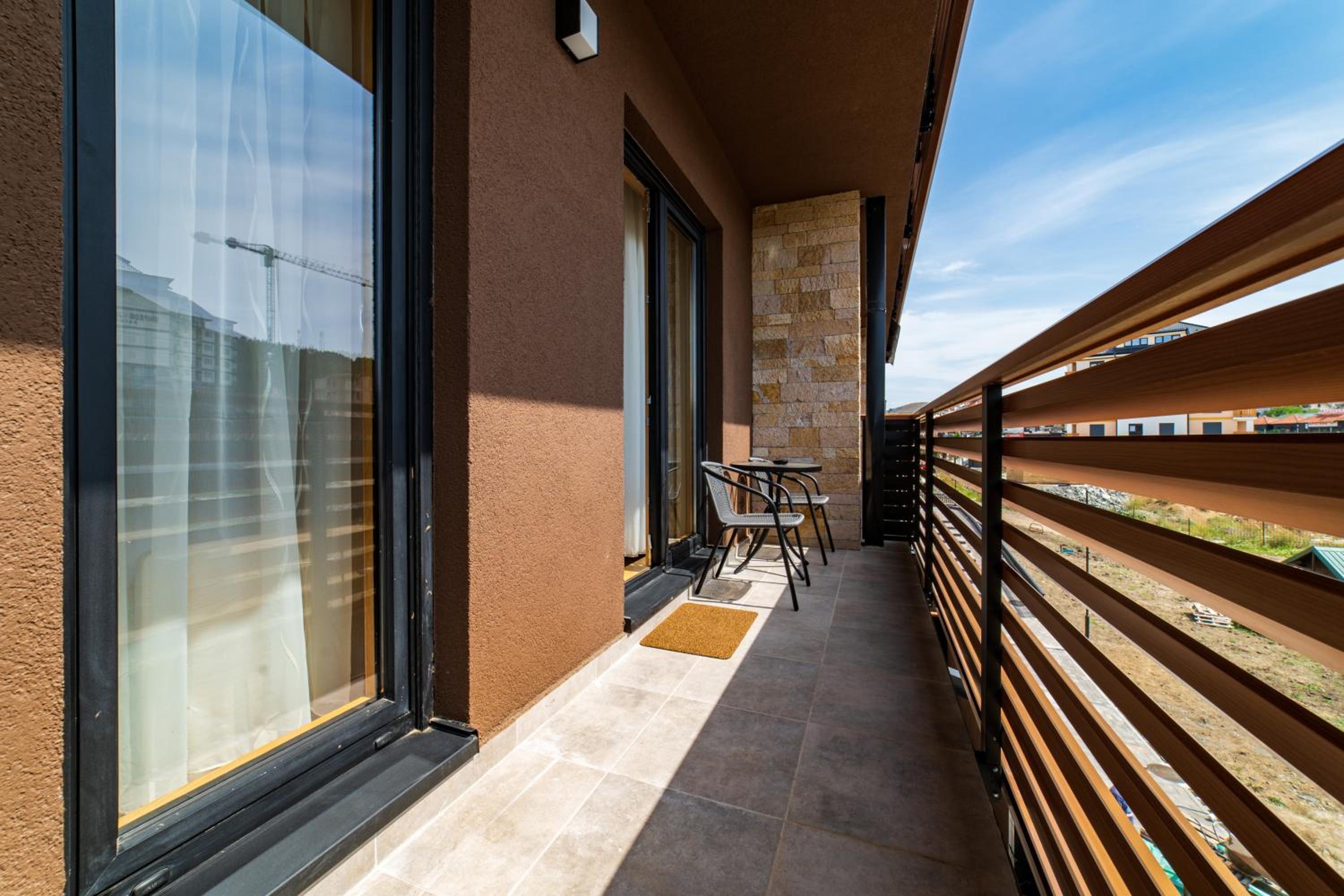 Hill Spa view 3