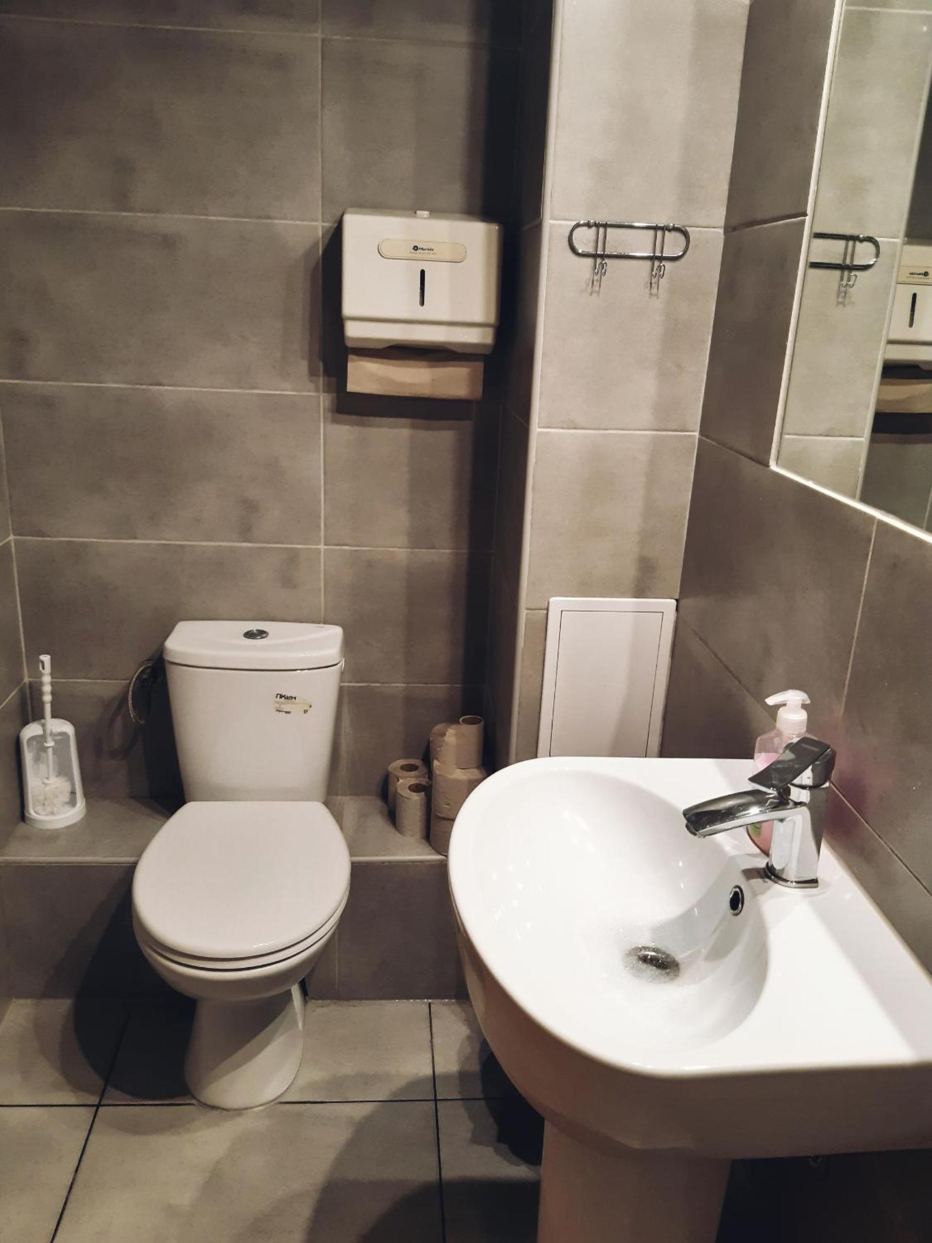 Photo 12