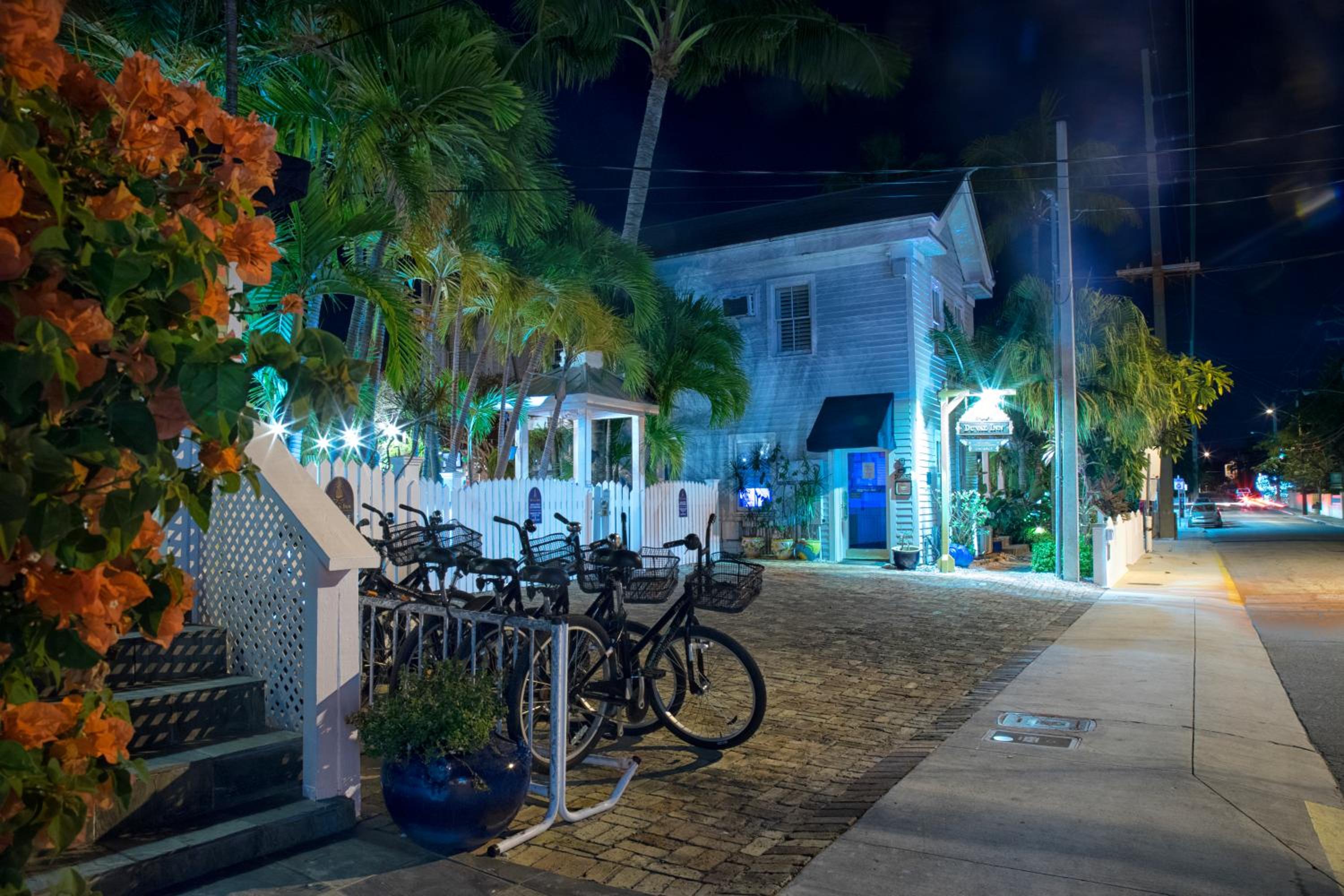 Duval Inn - Key West