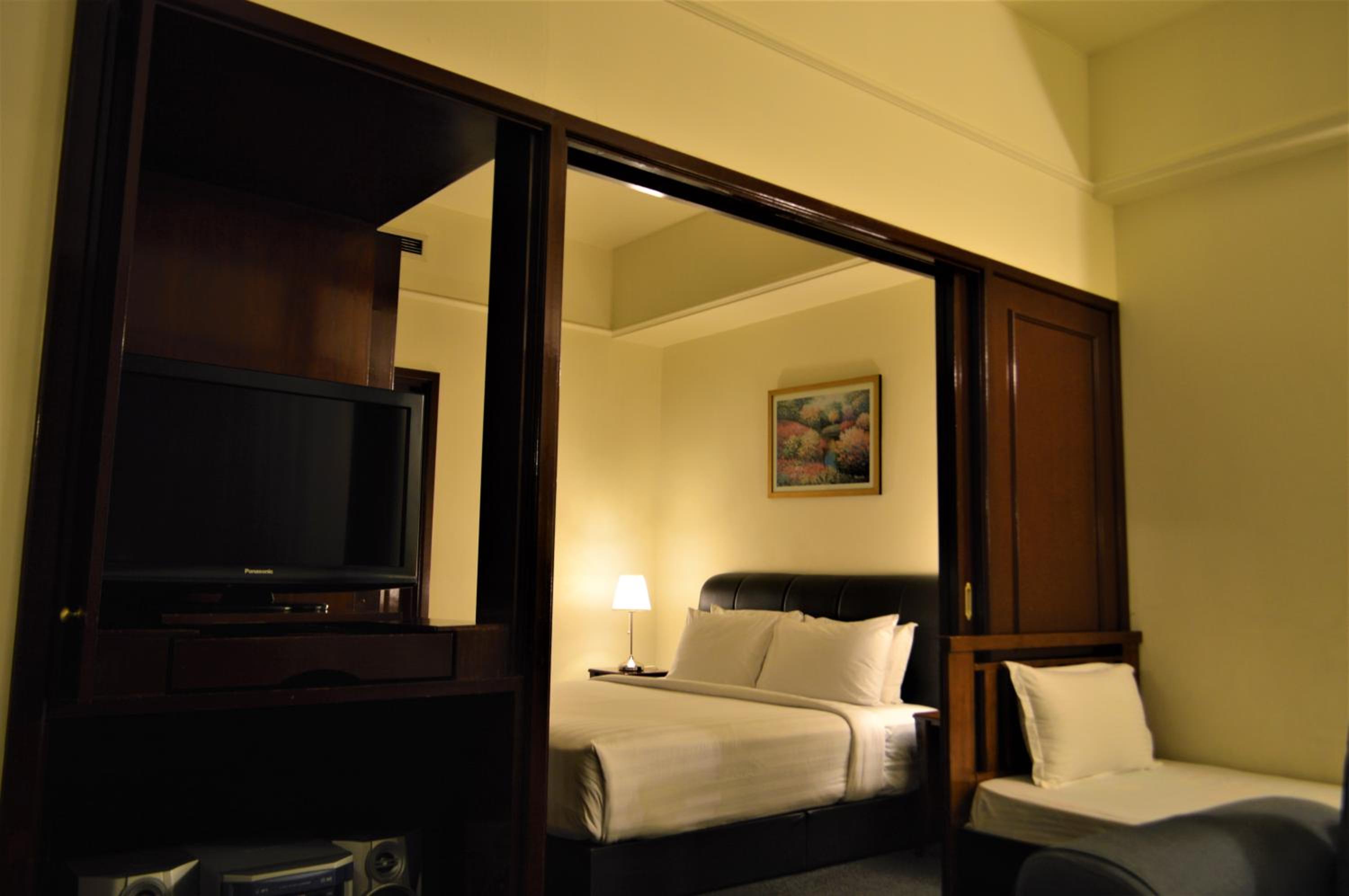 Serviced Apartments at Times Square Kuala Lumpur by Robinsons