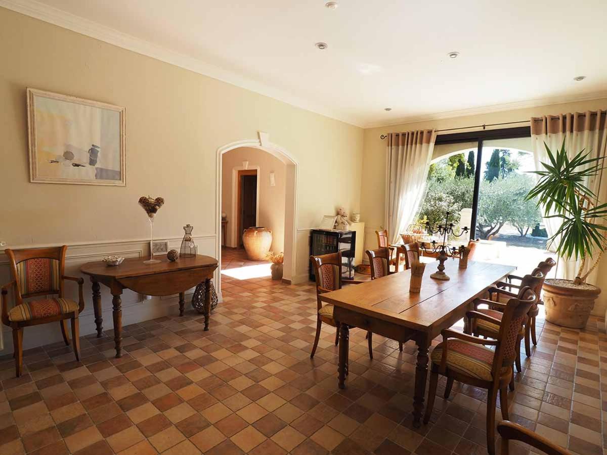 Le Clos des Cyprès Maison d'hôtes de charme & Diner Gourmet