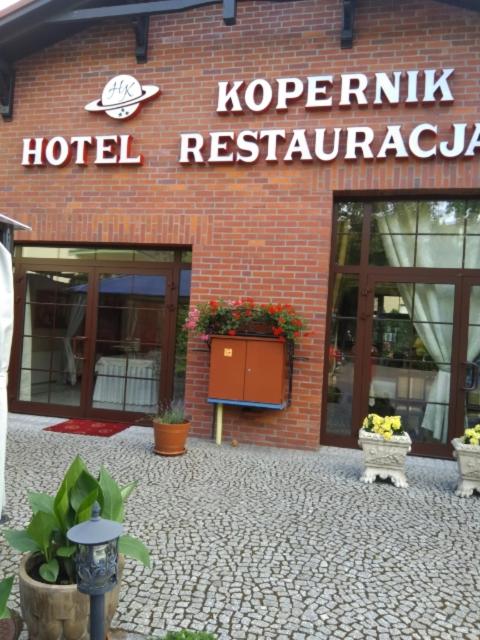 restaurant