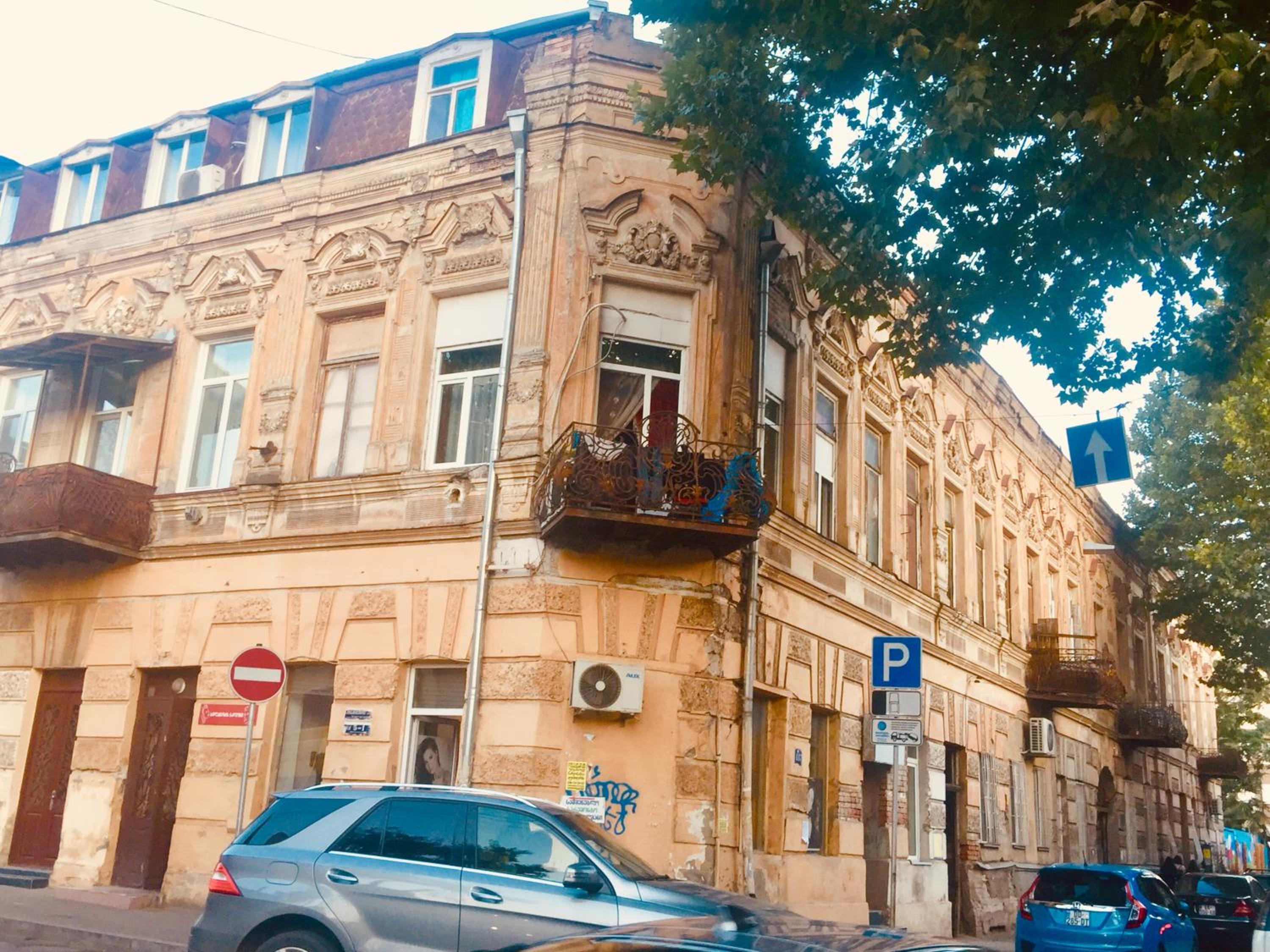 Eco House at plekhanov view 4