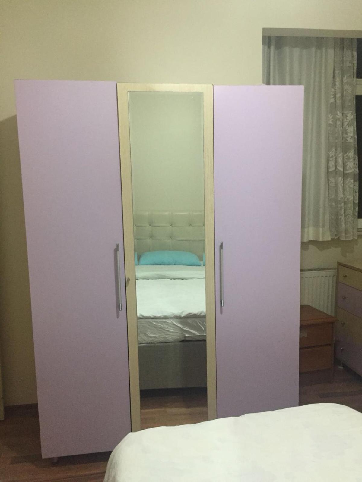 Eda's Apartment