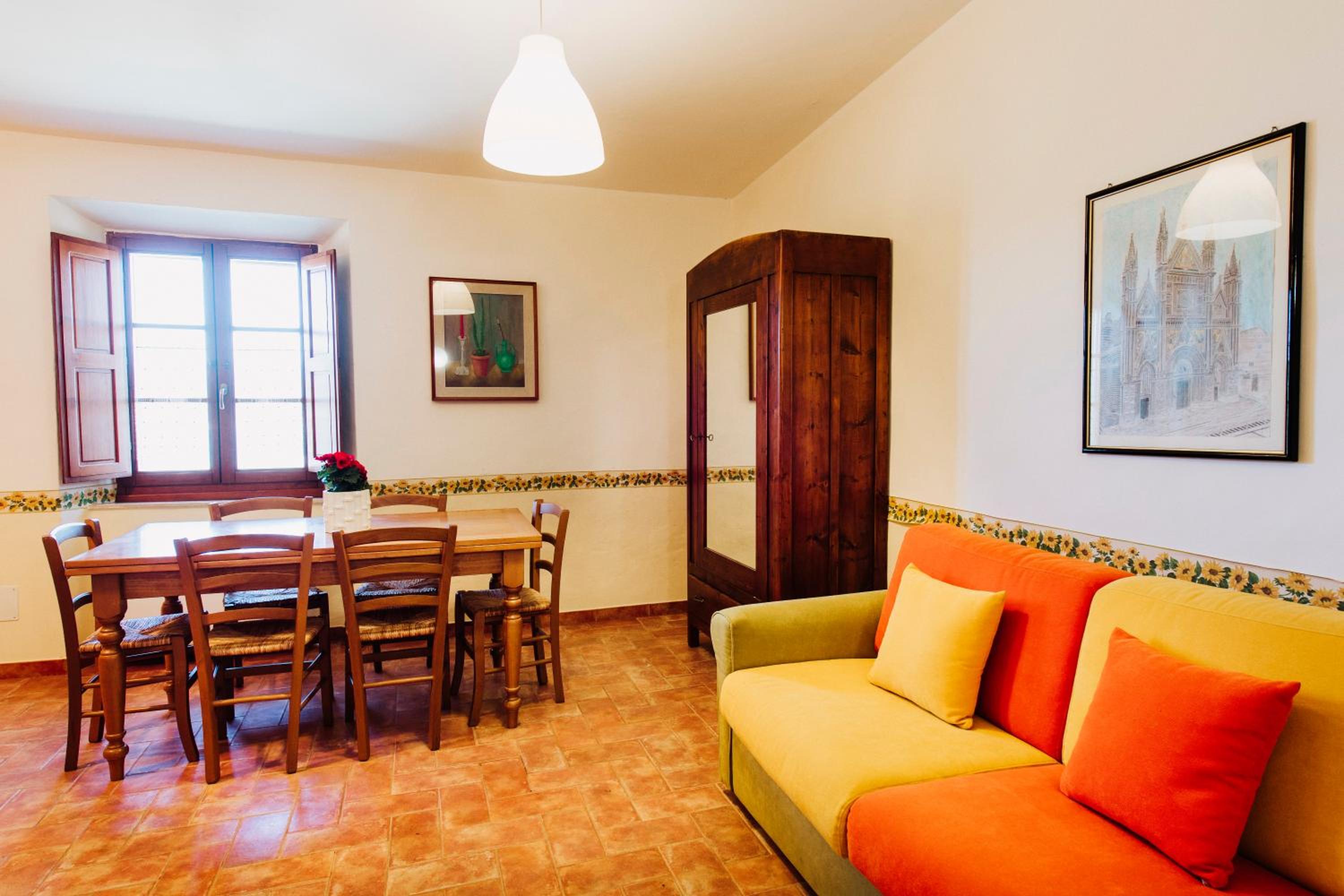SCAPPO IN UMBRIA, casale al lago