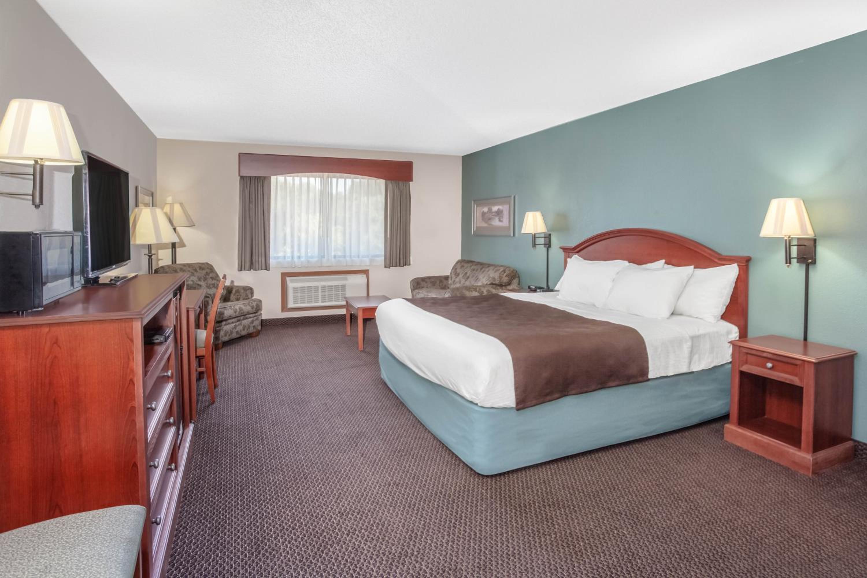 AmericInn by Wyndham St. Peter - Property Image 30