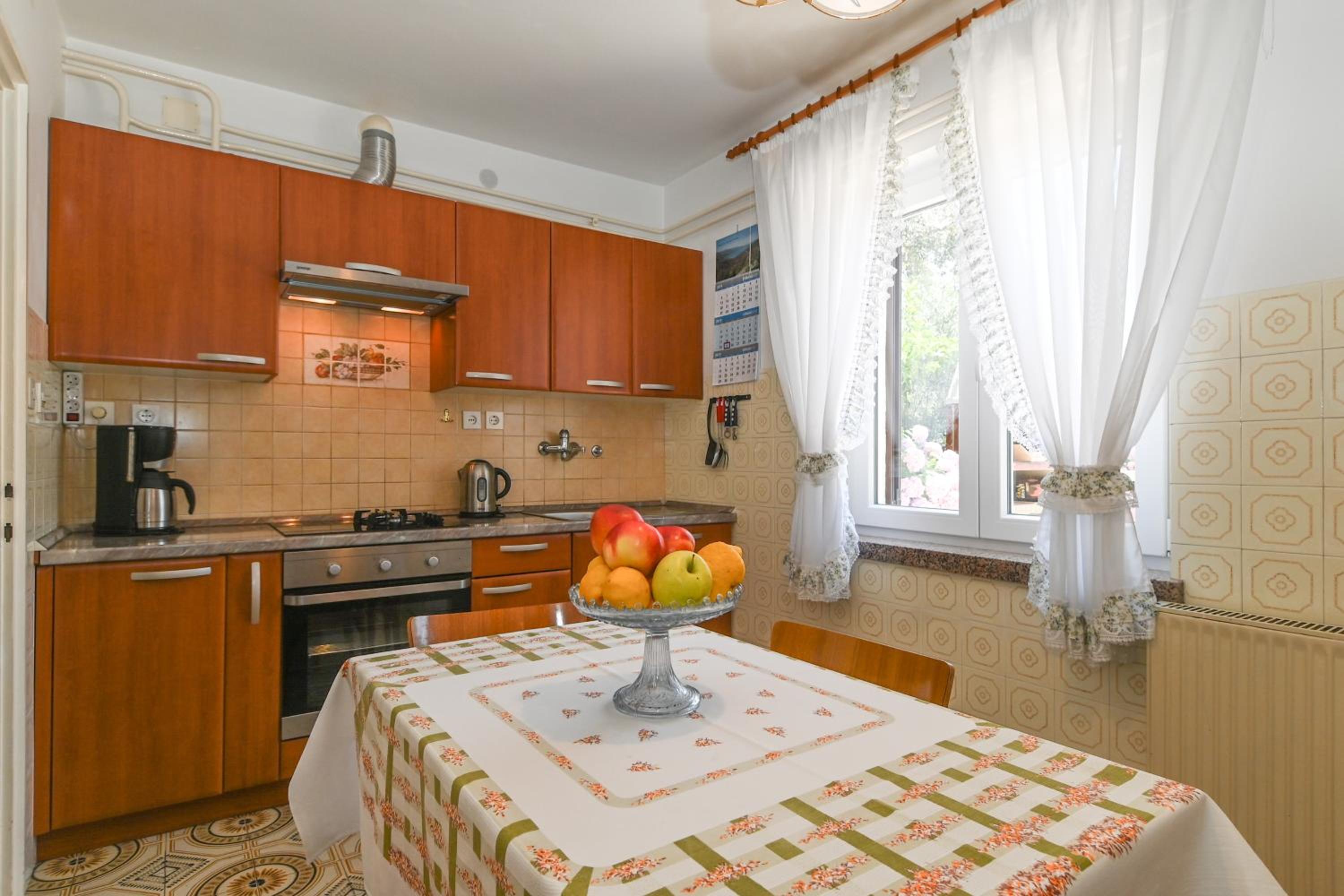 Apartment Lara view 5