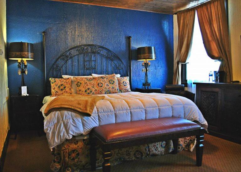 Alpine Vacations - The Holland Hotel - Property Image 27