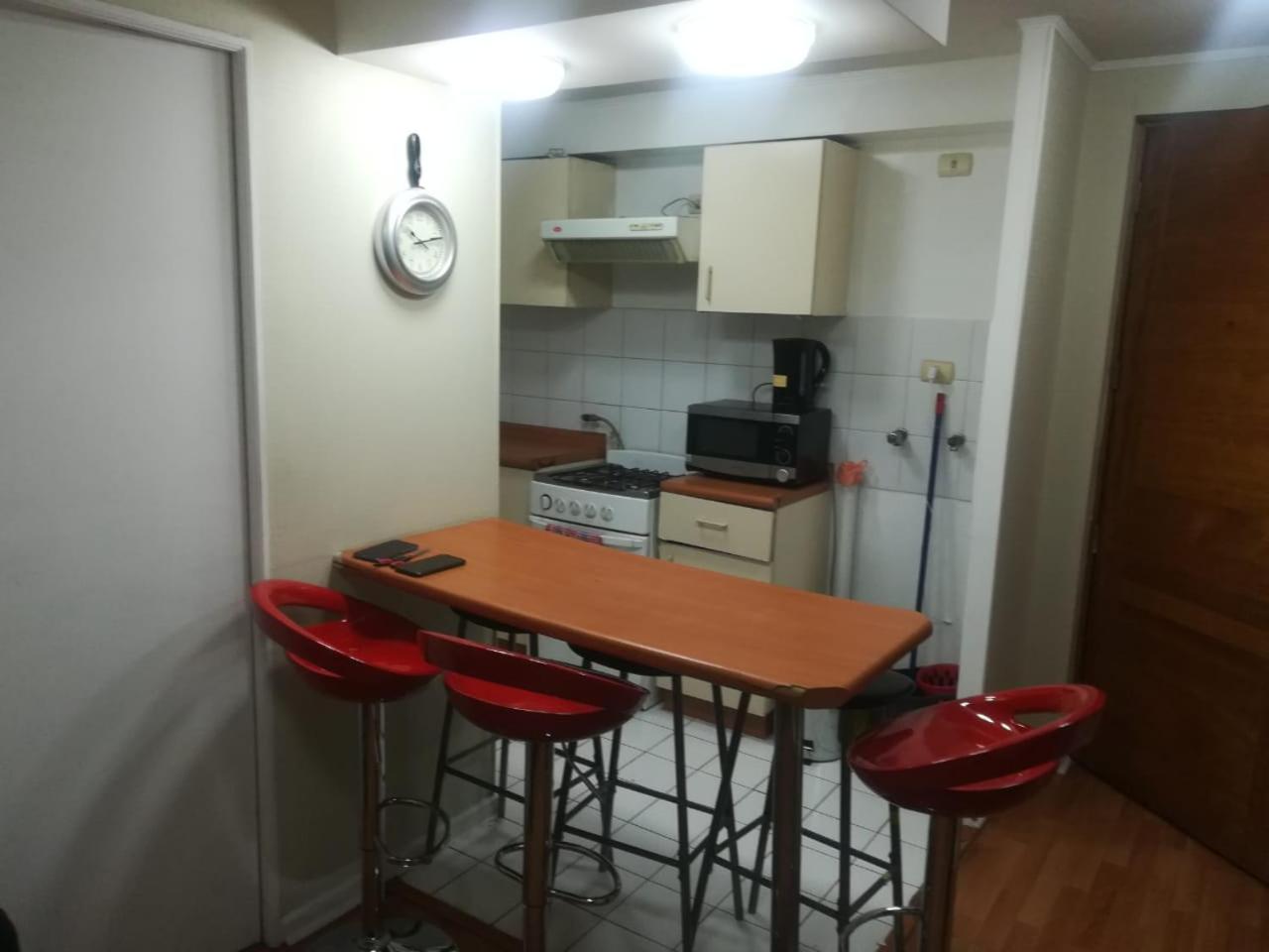 Depto a pasos de Metro Irarrazaval