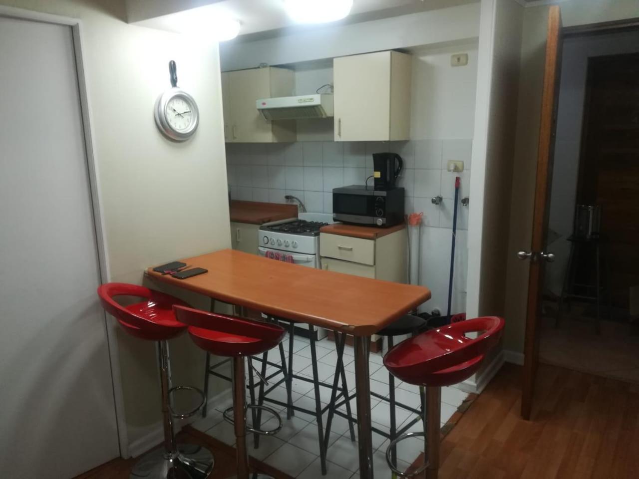 Depto a pasos de Metro Irarrazaval