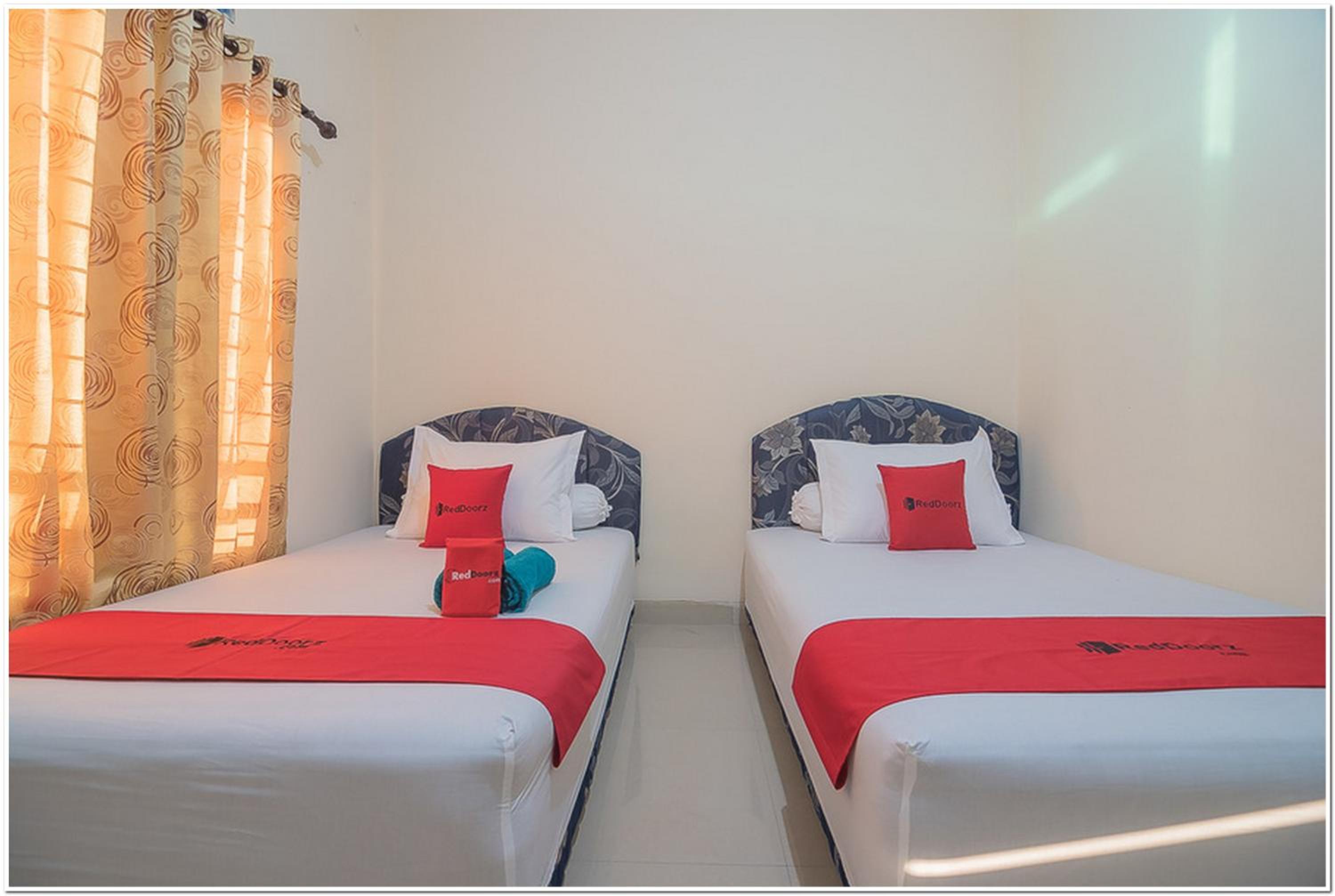 RedDoorz near Lapangan Tenis Balikpapan