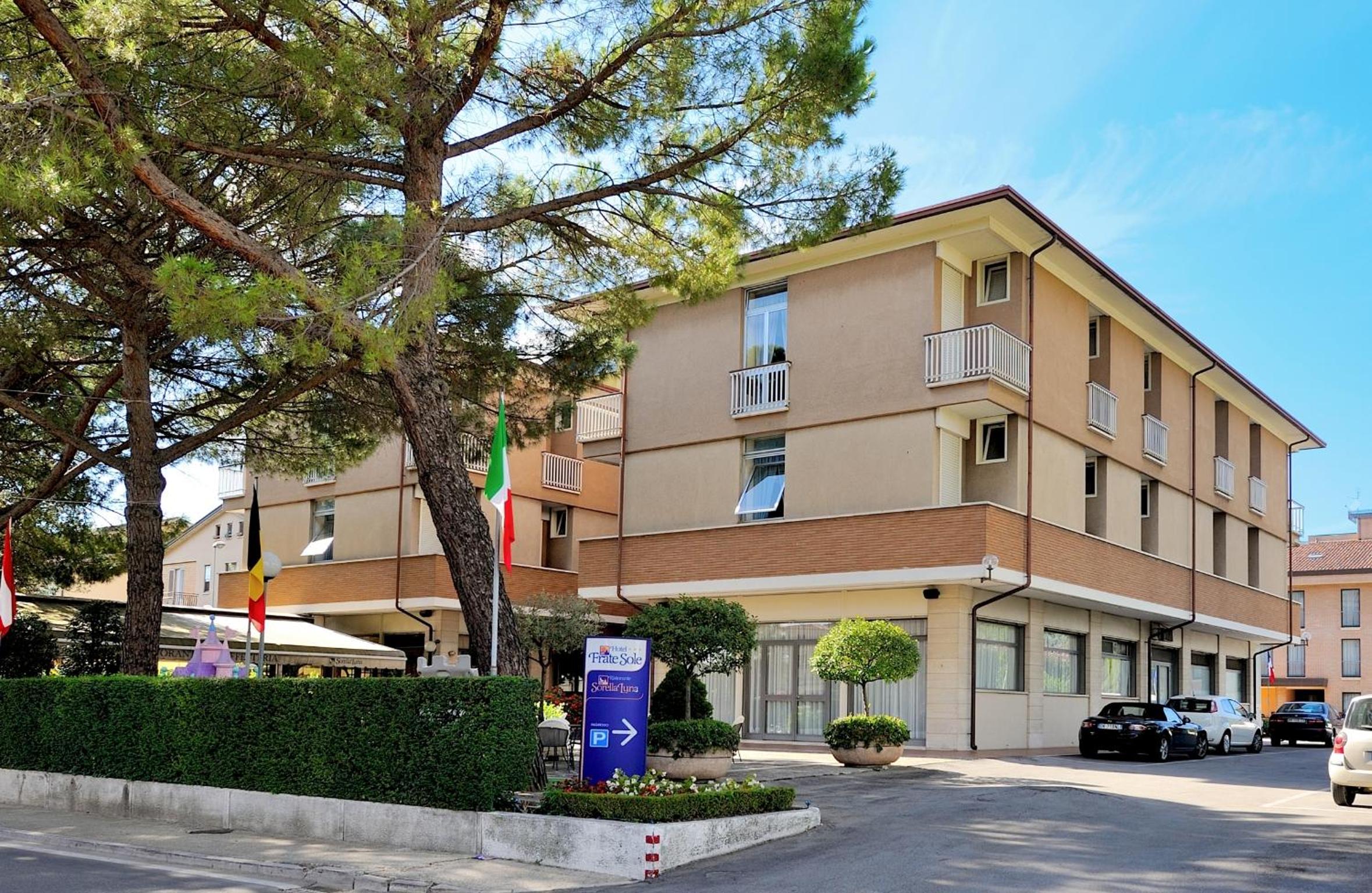 Hotel Frate Sole - Image 1