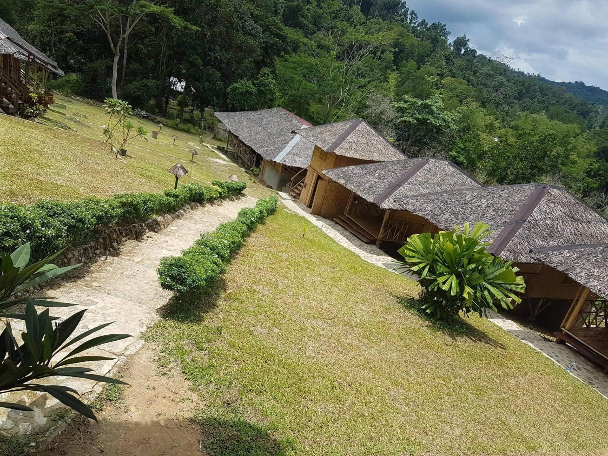 CXJ Travelers Inn view 3