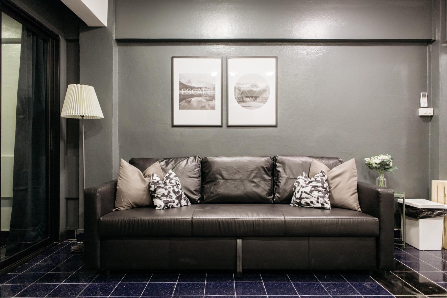 T2 2 Bedrooms 6 guests Full kitchen 1 min to BTS