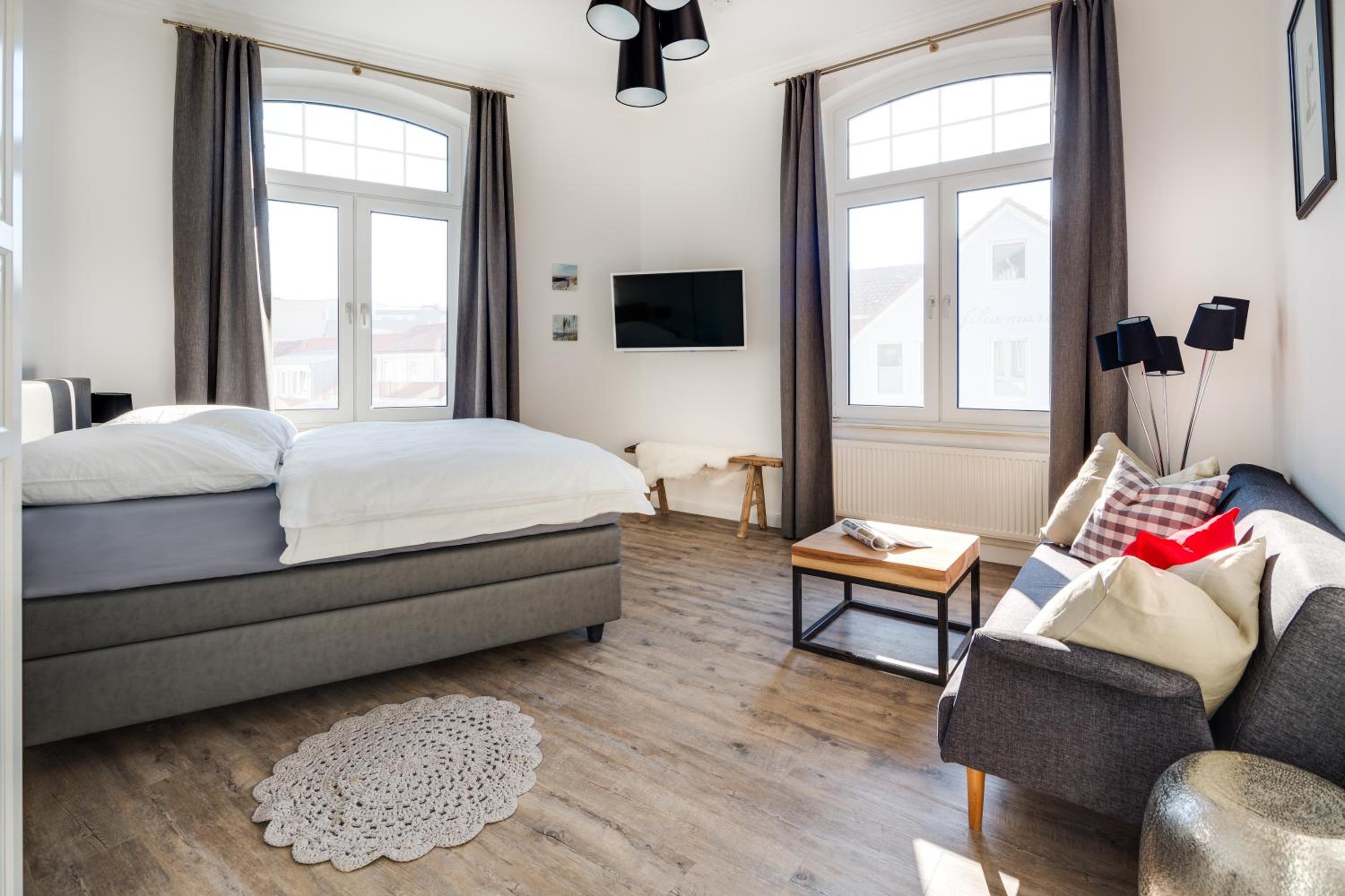 Herr Friese, Wohnung Nr. 6