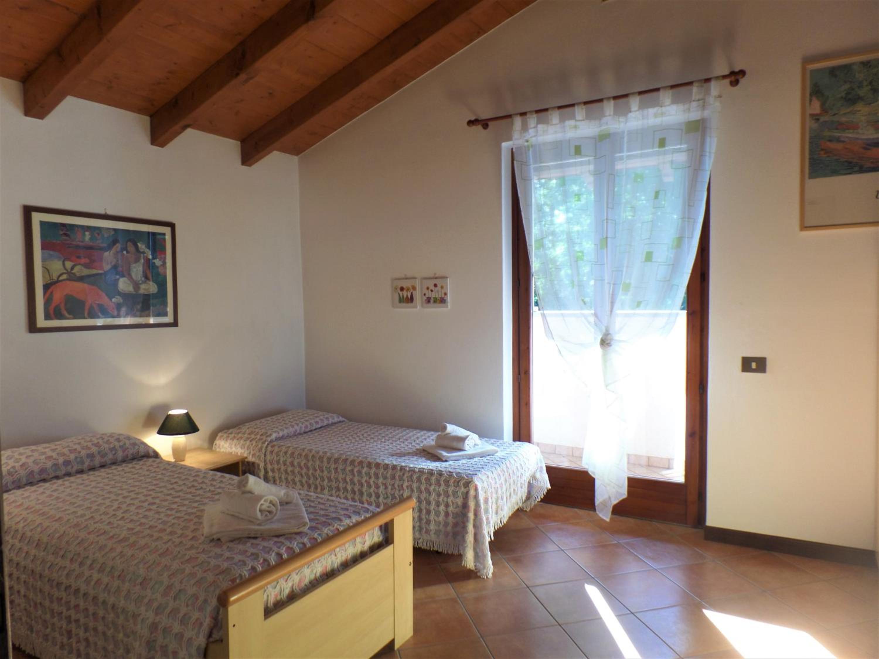 Photo 37