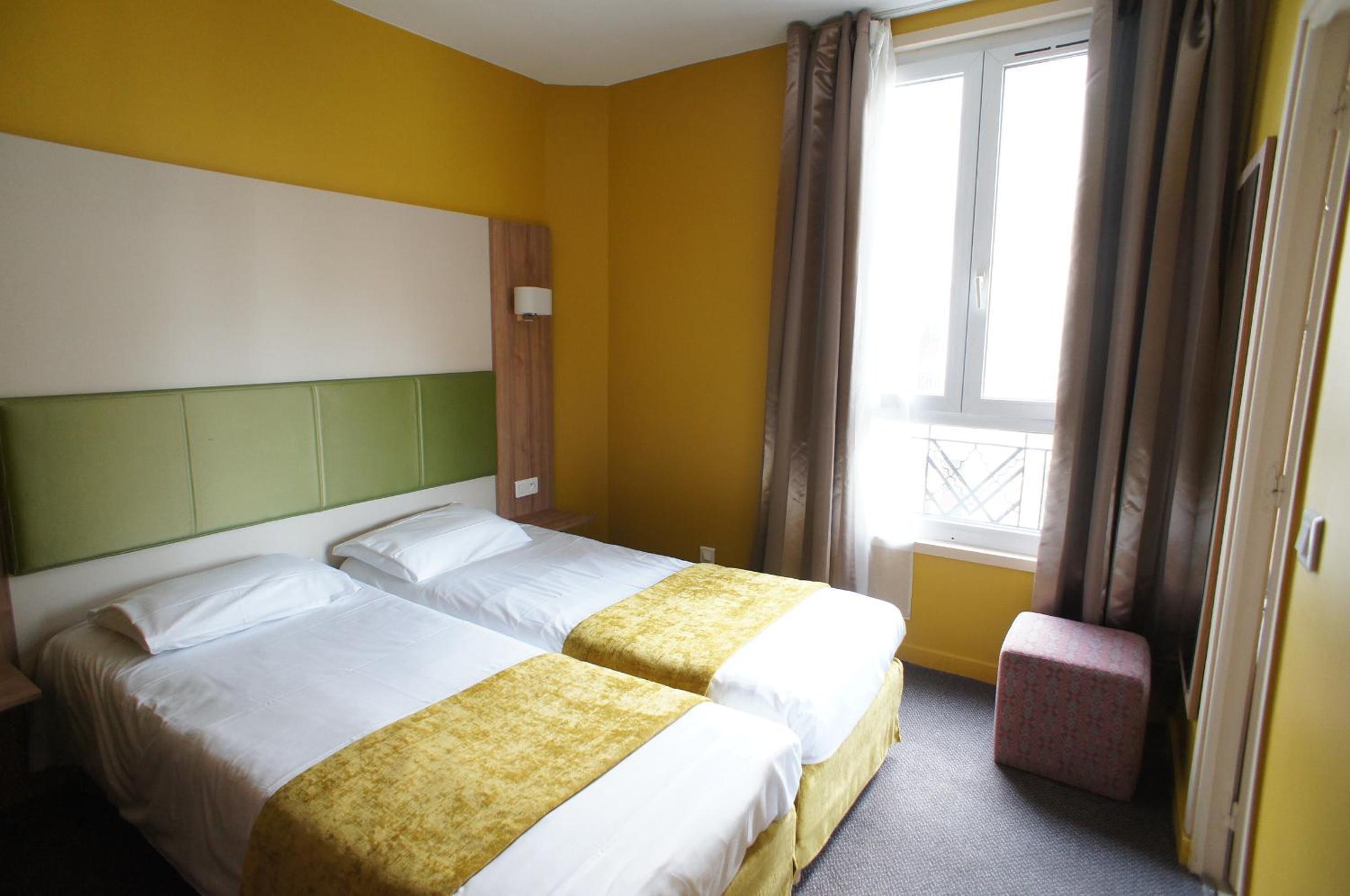 Boulogne-Billancourt Vacations - Hotel De France - Property Image 3