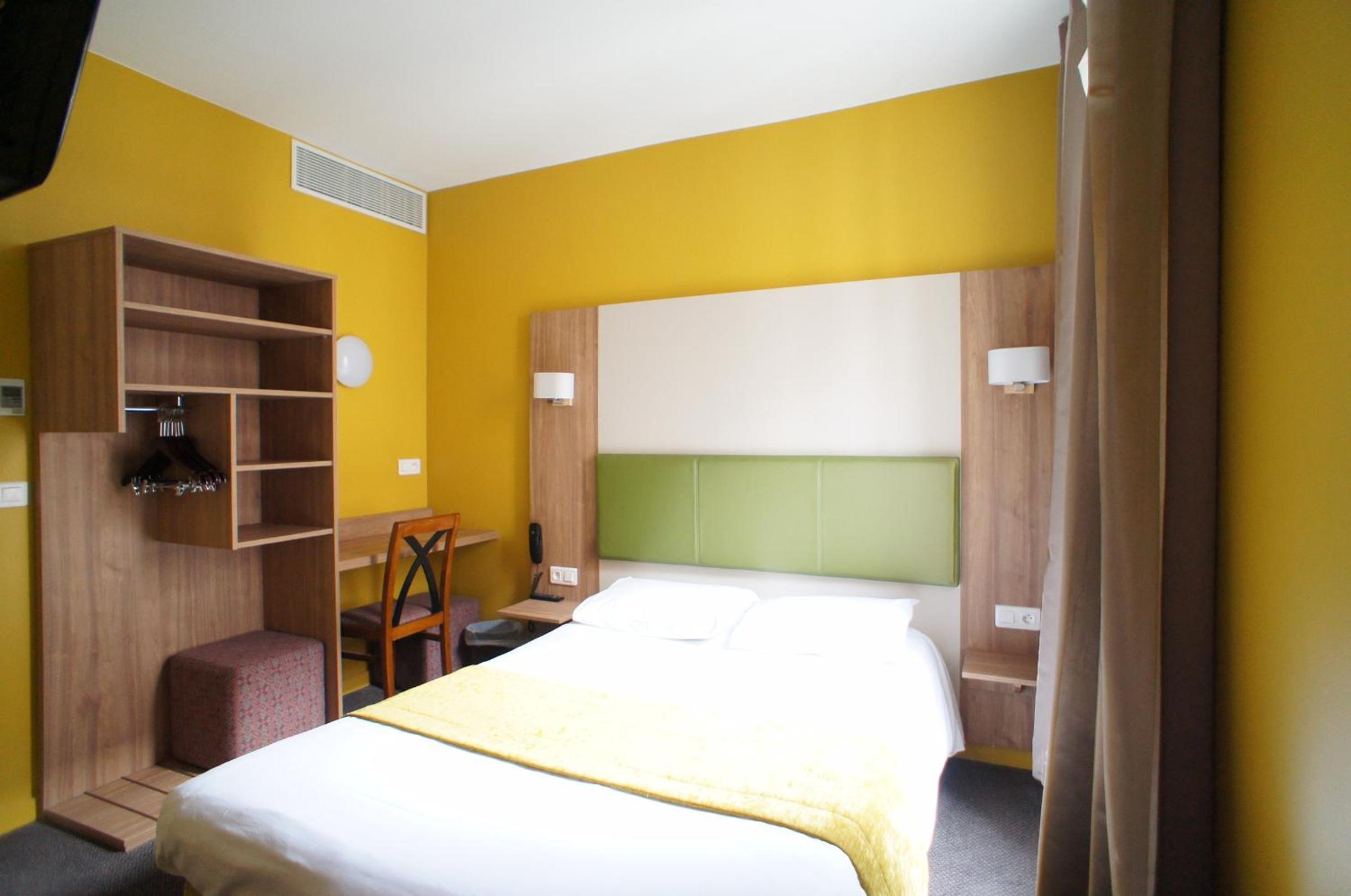 Boulogne-Billancourt Vacations - Hotel De France - Property Image 6