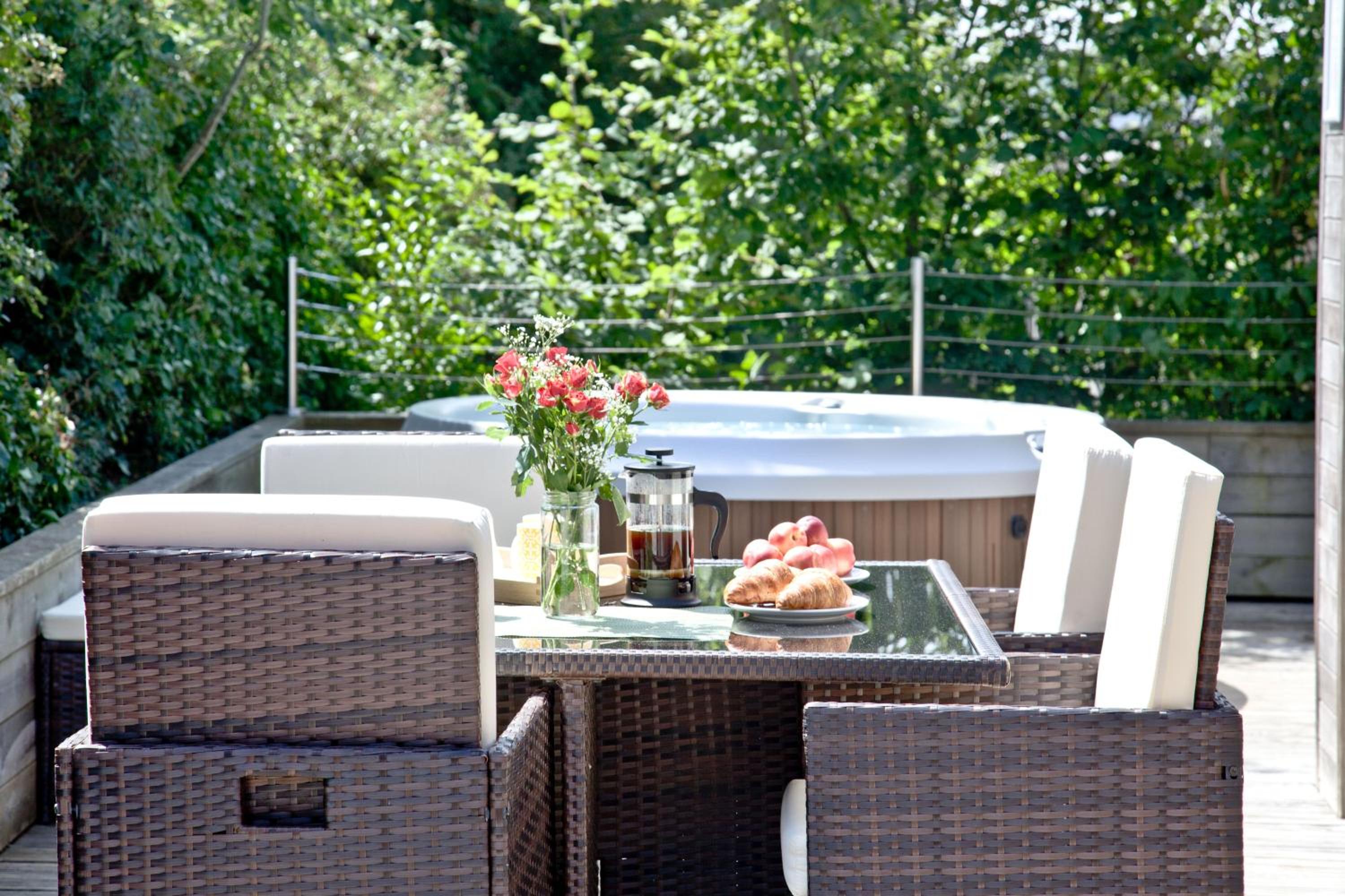The Retreat, Strawberryfield Park view 4