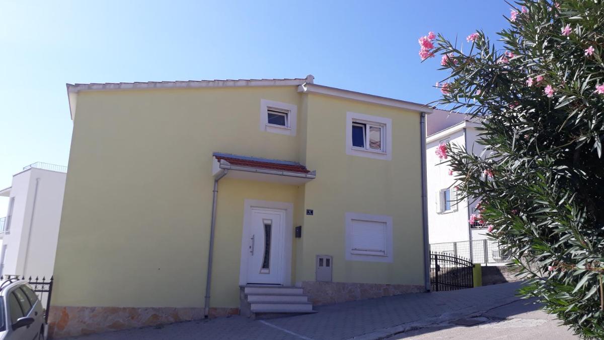 Villa Wiki view 3
