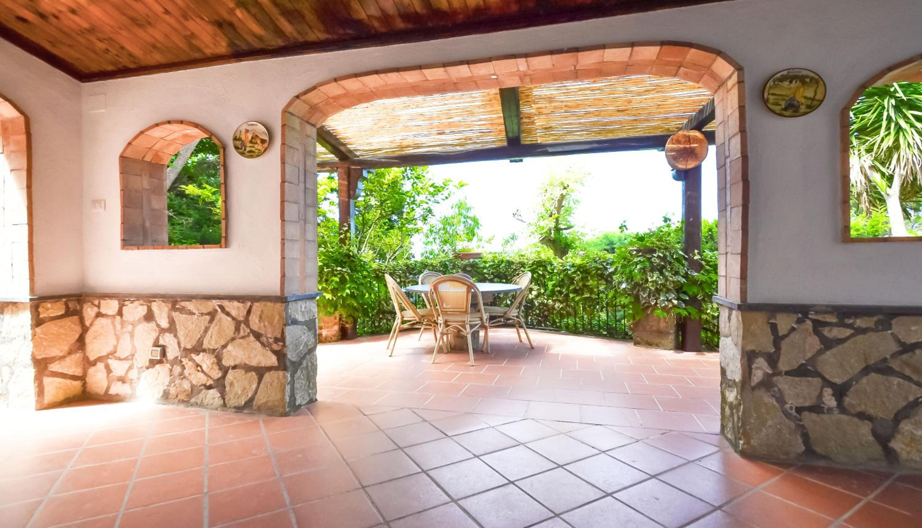 Amore Rentals - Villa Bacco photo 2