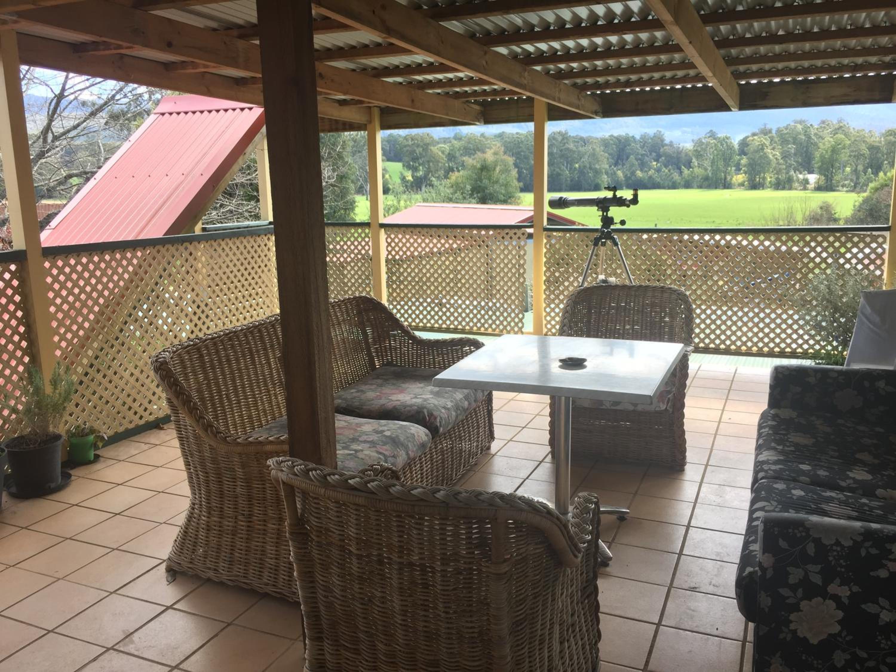 Oaktree Guest House
