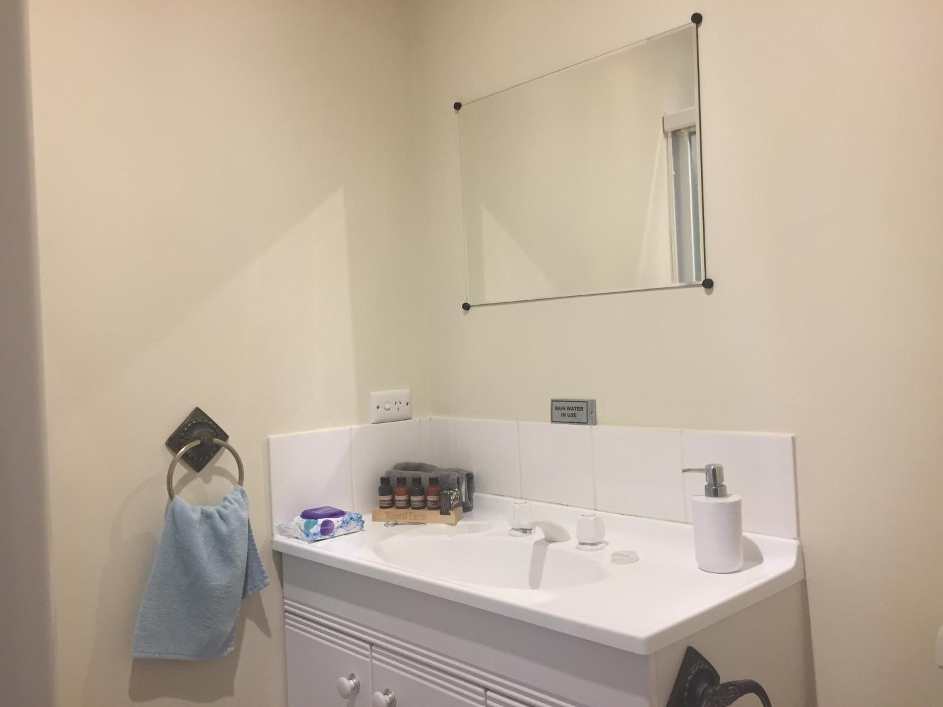 Oaktree Guest House