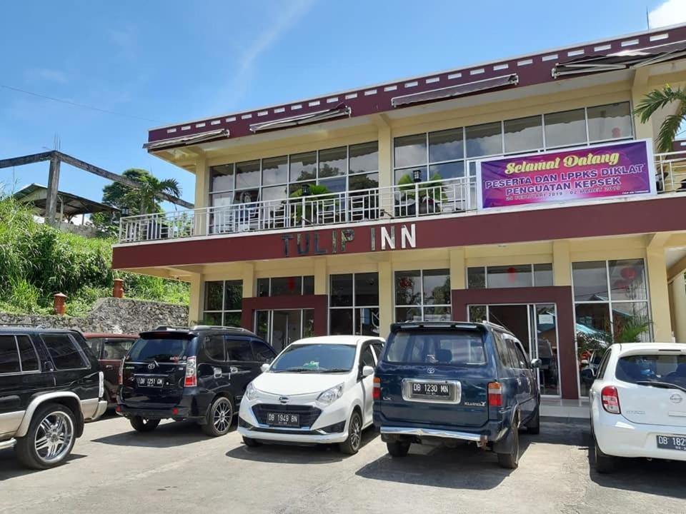 Tulip Inn Tomohon view 2