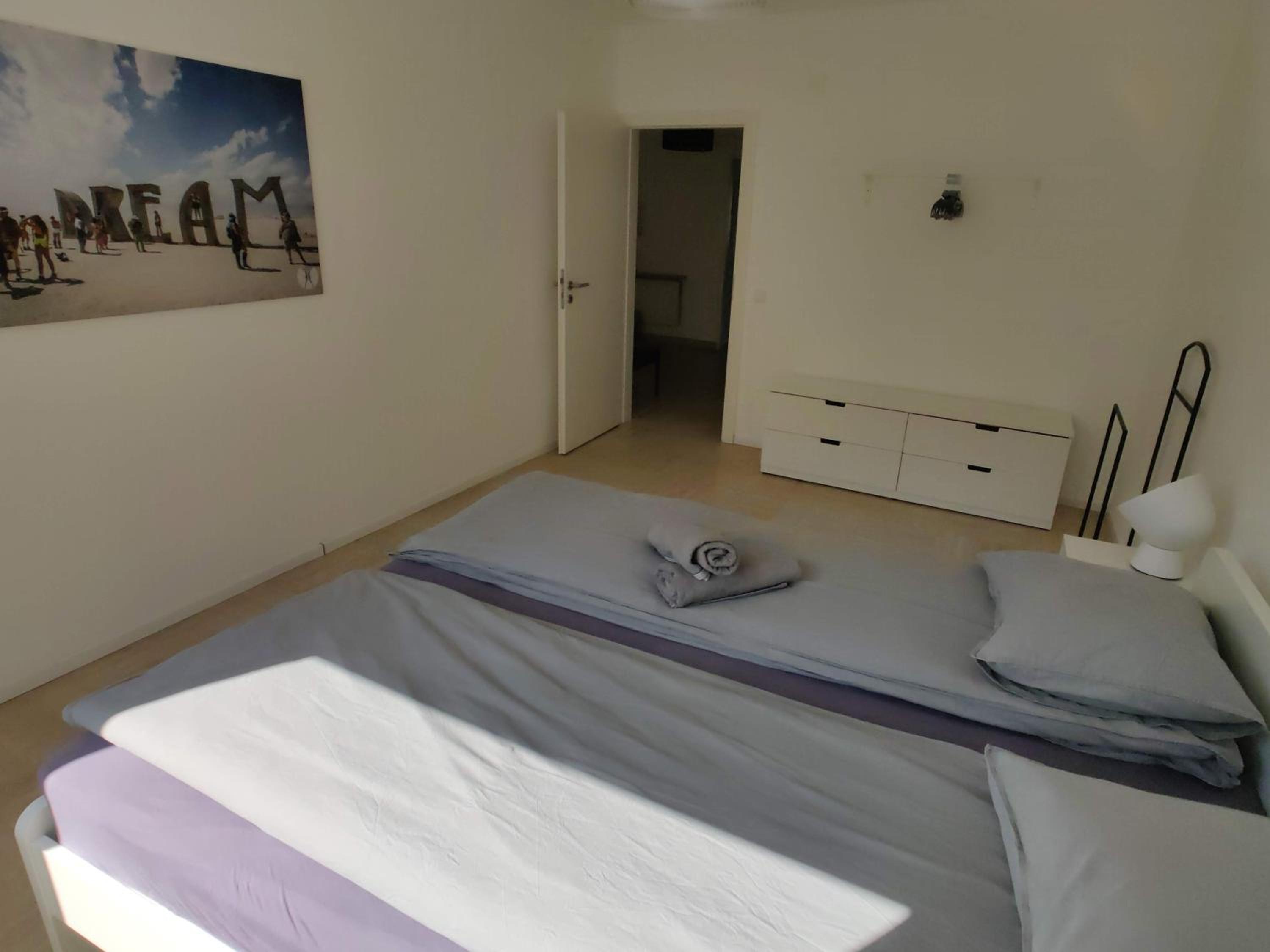 Spacious 2 Bedroom Flat in the Center of Lux City view 2