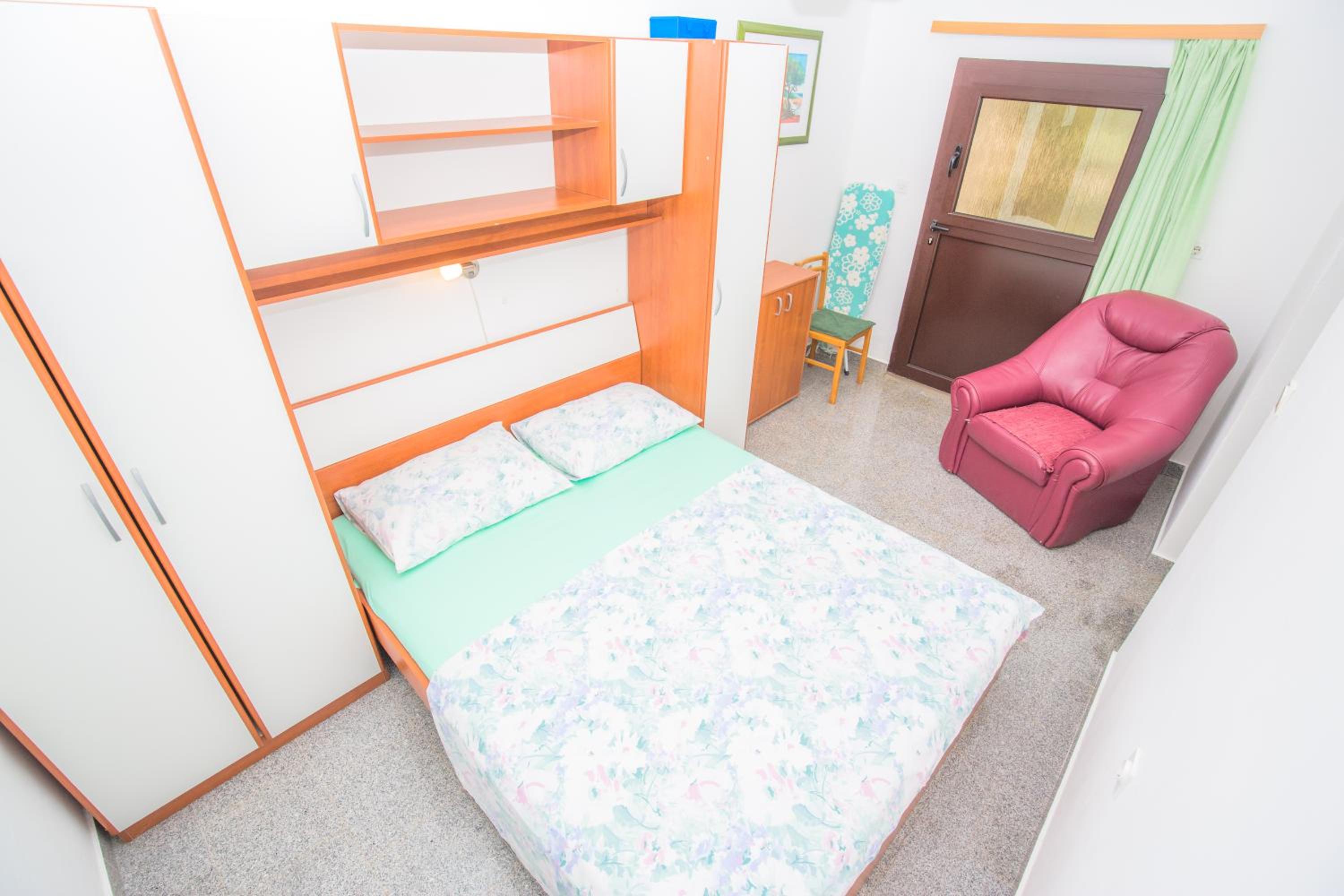 Apartmani Jadranka view 3