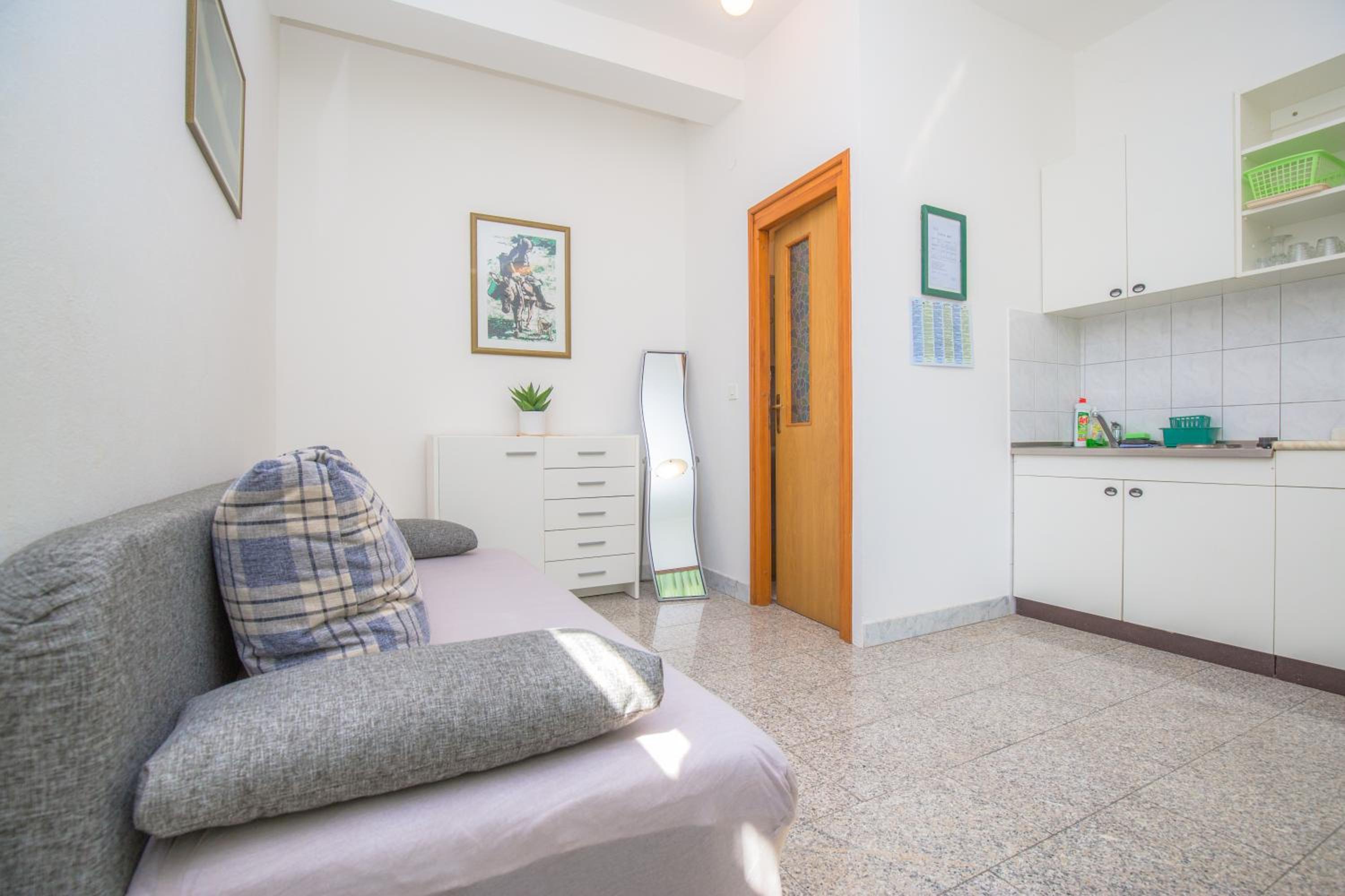 Apartmani Jadranka view 2