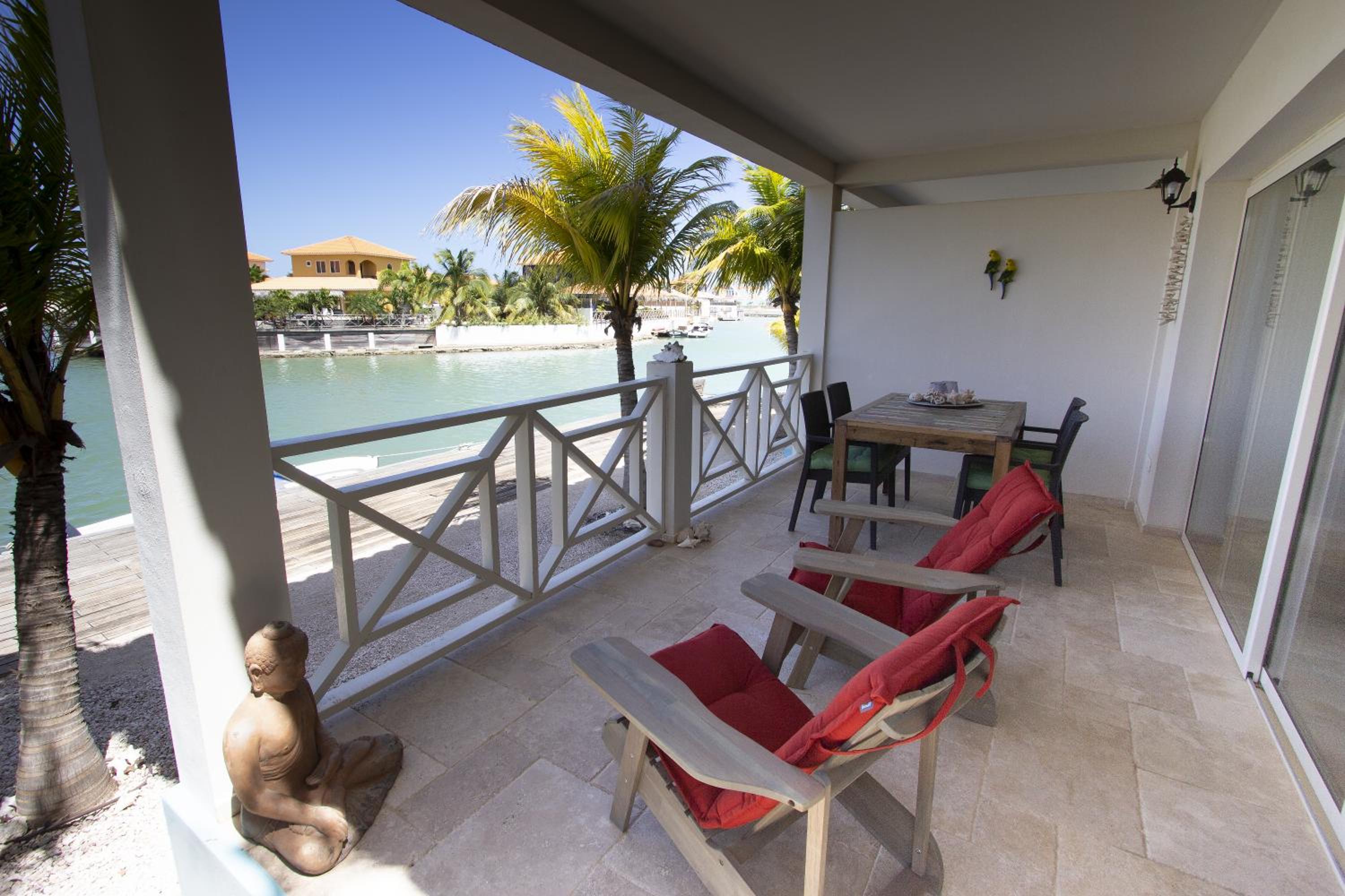 Aqua Breeze Apartment