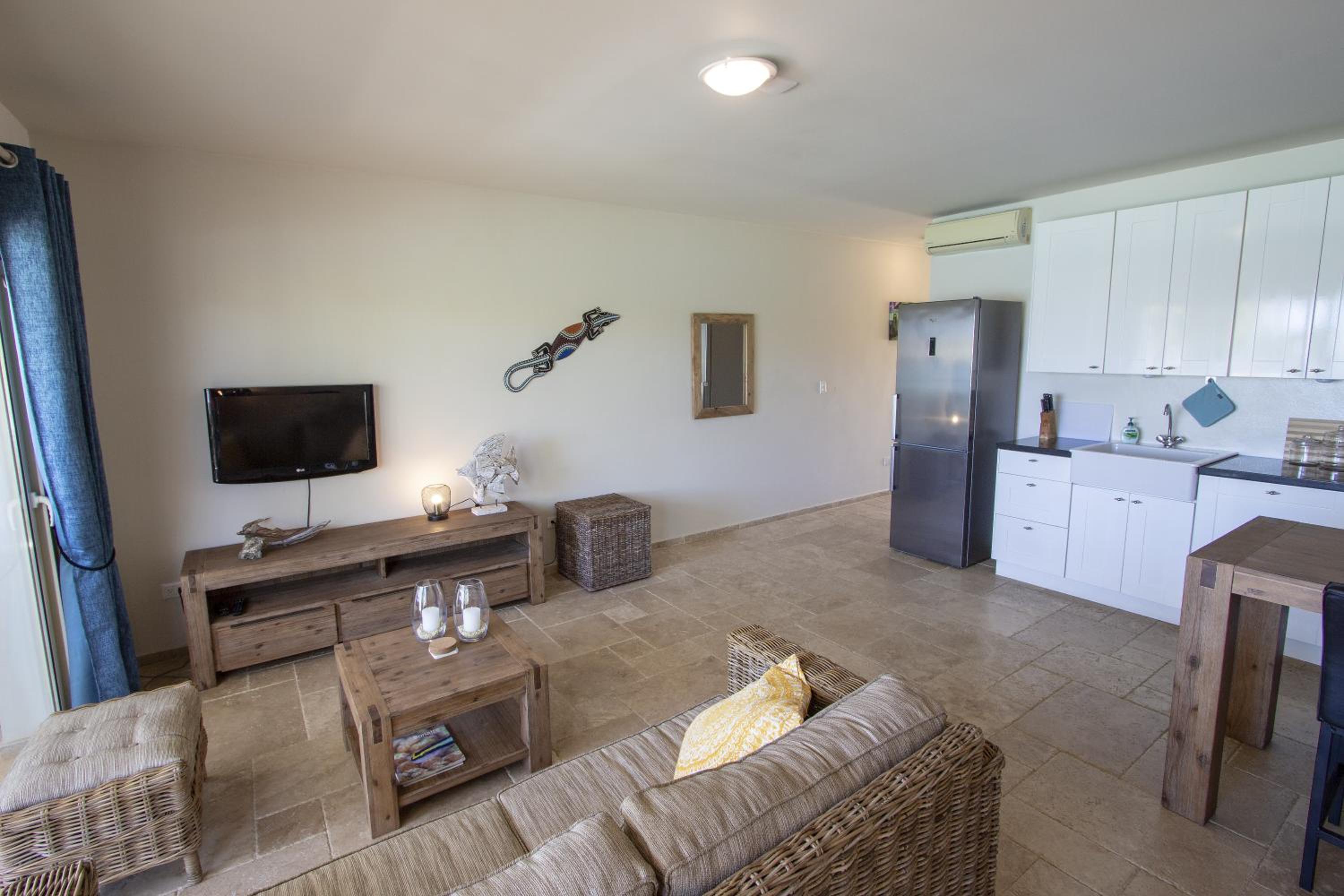 Aqua Breeze Apartment