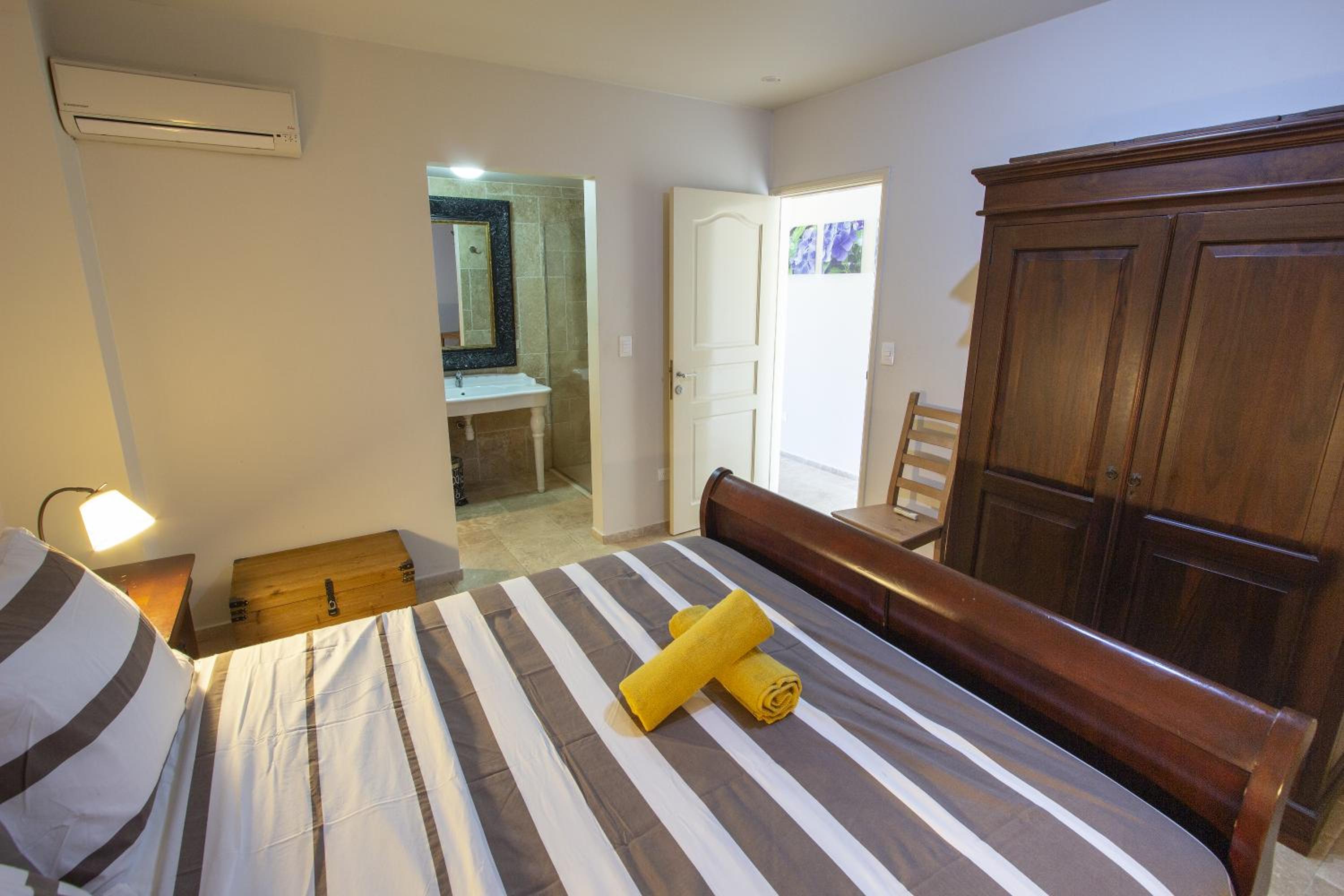 Aqua Breeze Apartment