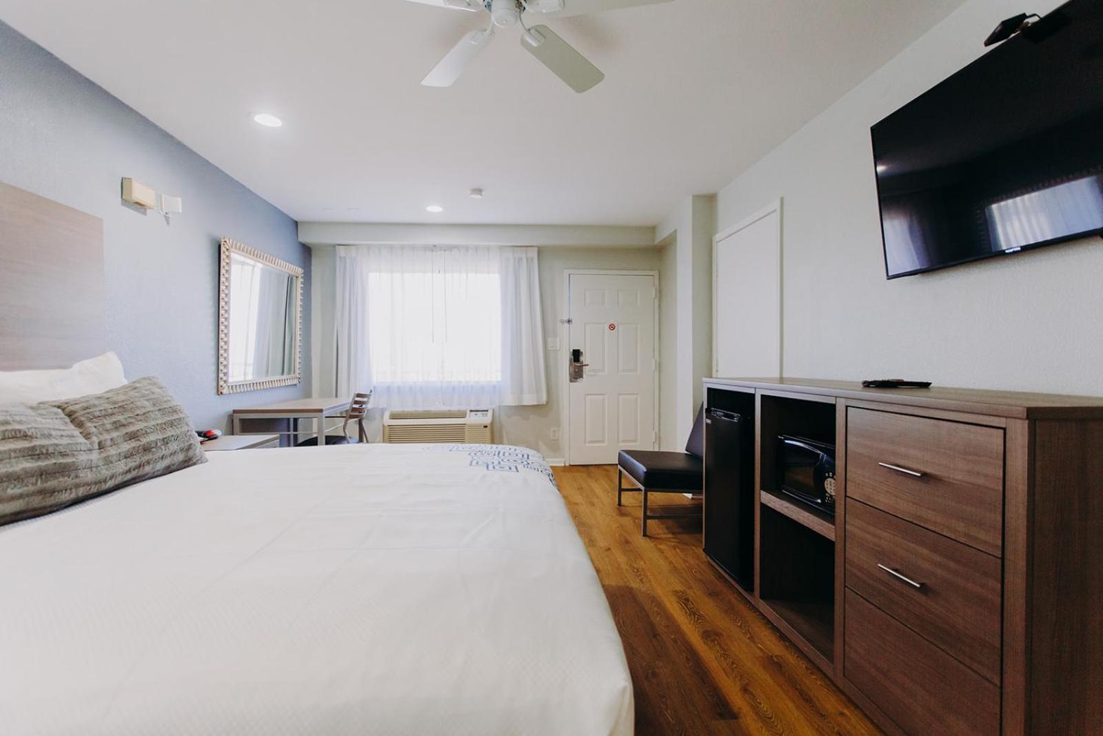 Scottish Inn & Suites - Kemah Boardwalk