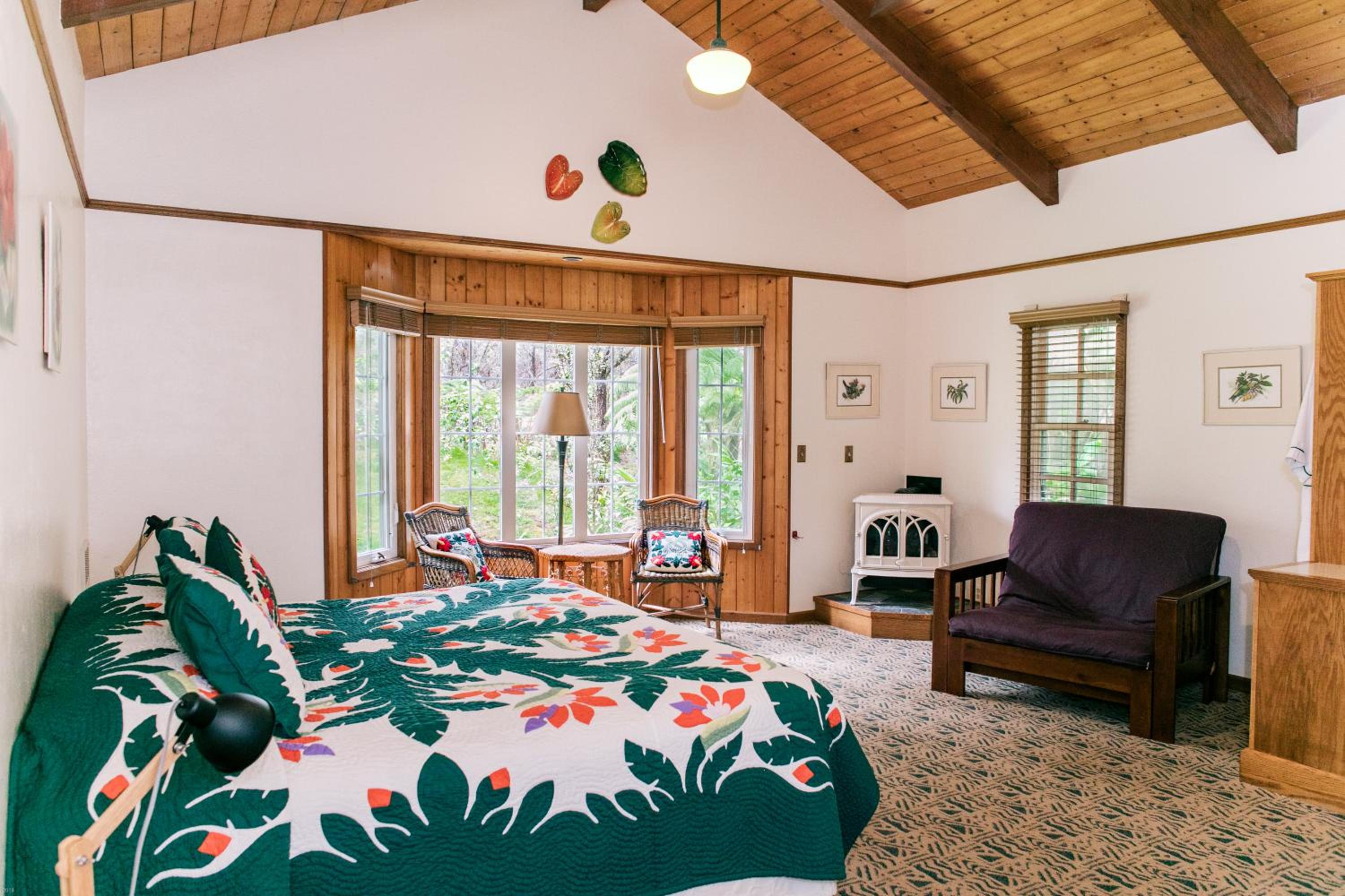 Kilauea Lodge and Restaurant