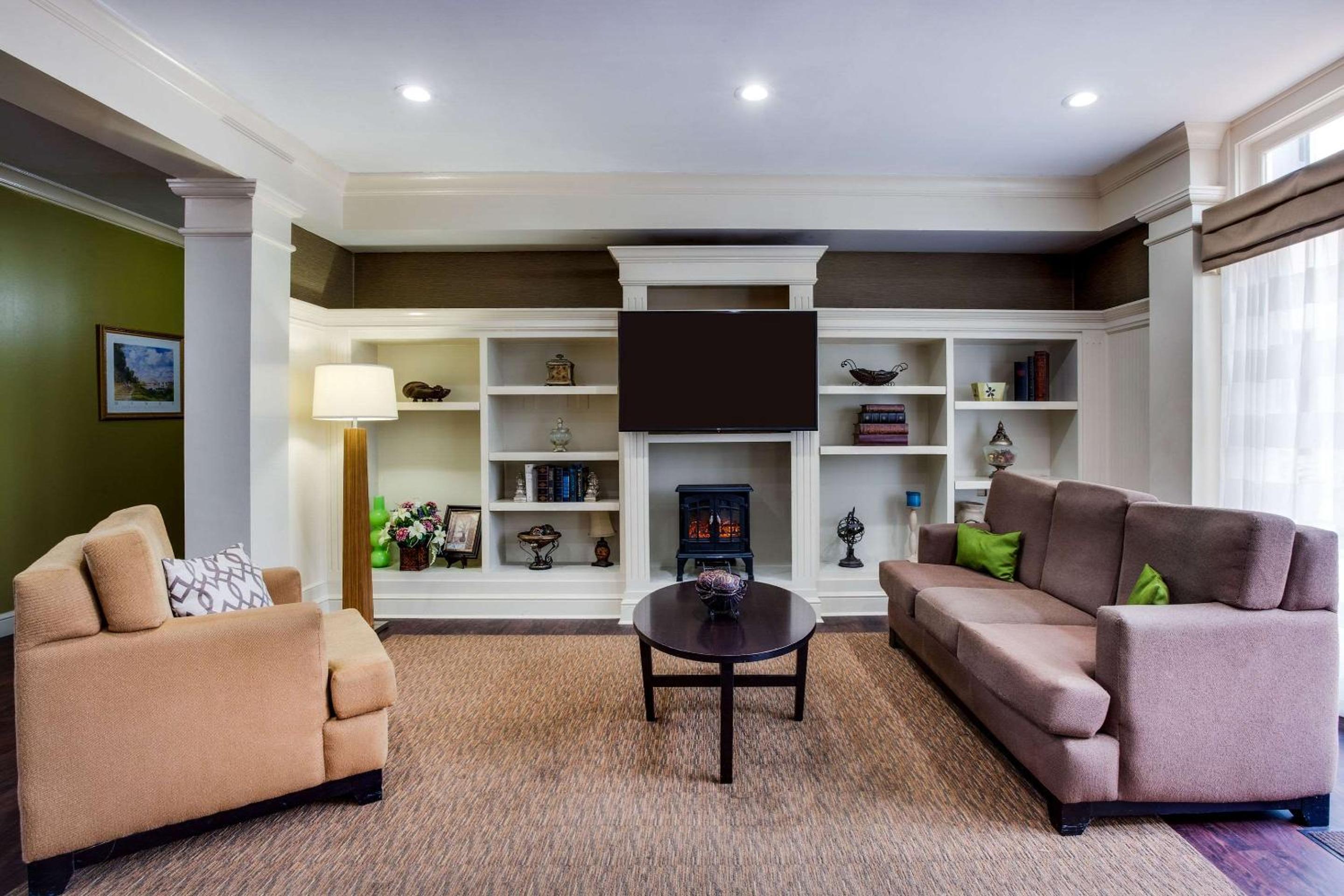 West Palm Beach Vacations - MainStay Suites at PGA Village - Property Image 7