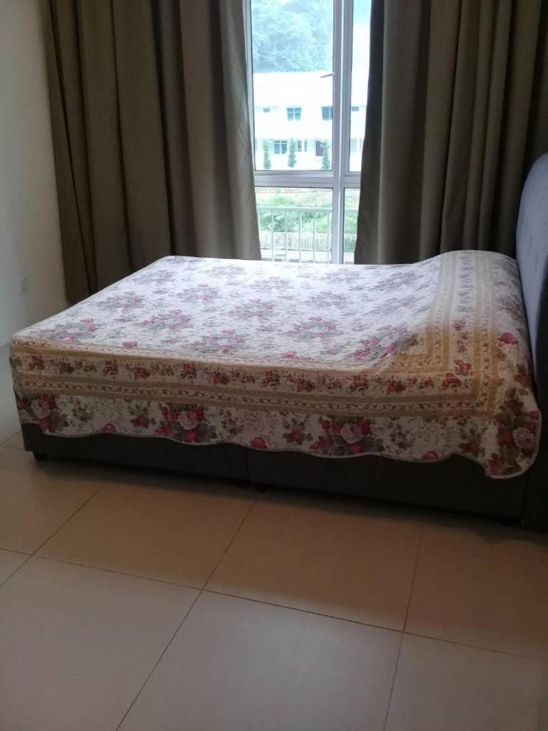 3 Rooms Apt @ Crown Imperial Court photo 8